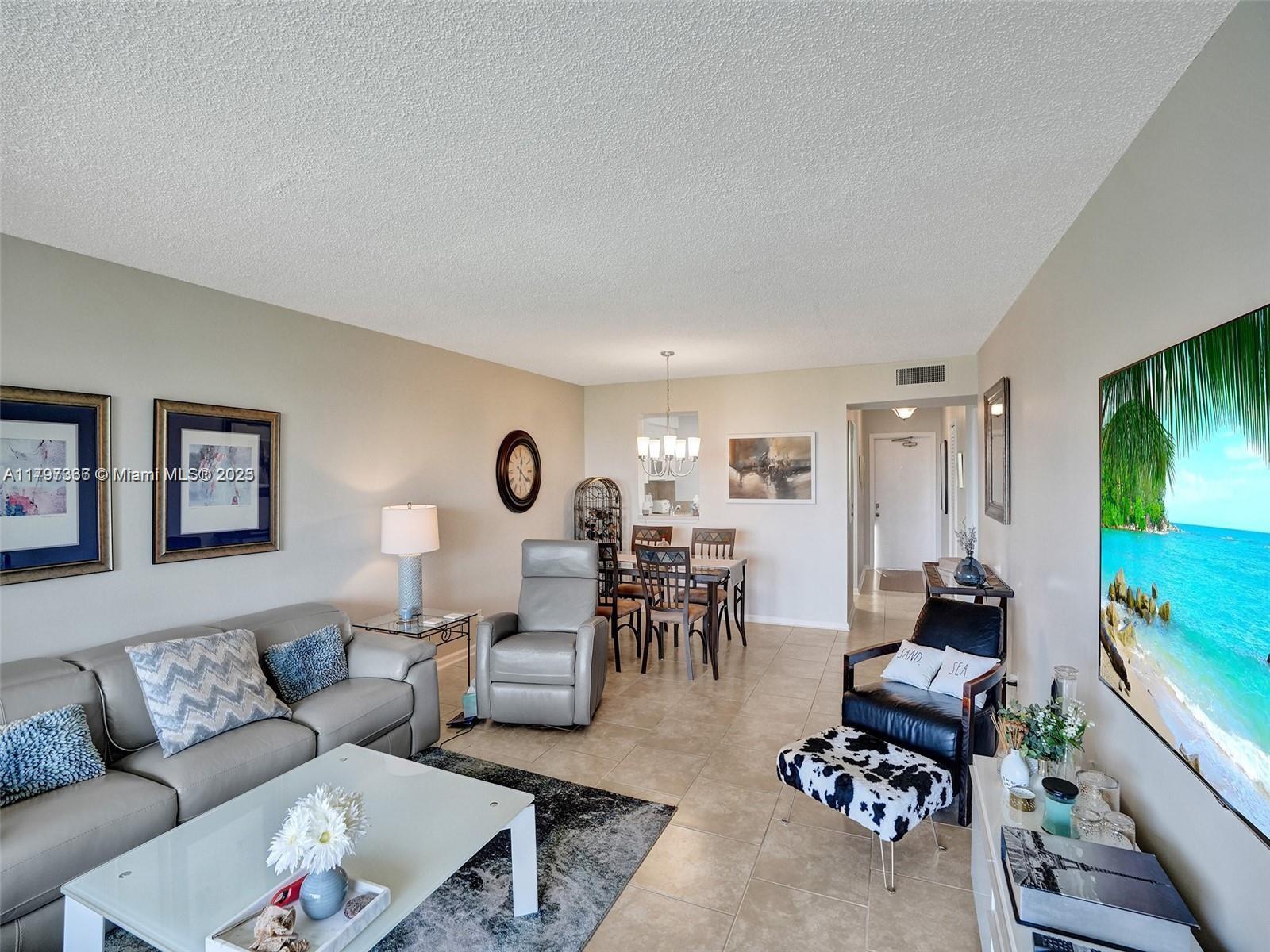 PALM LAKES CONDO - Residential