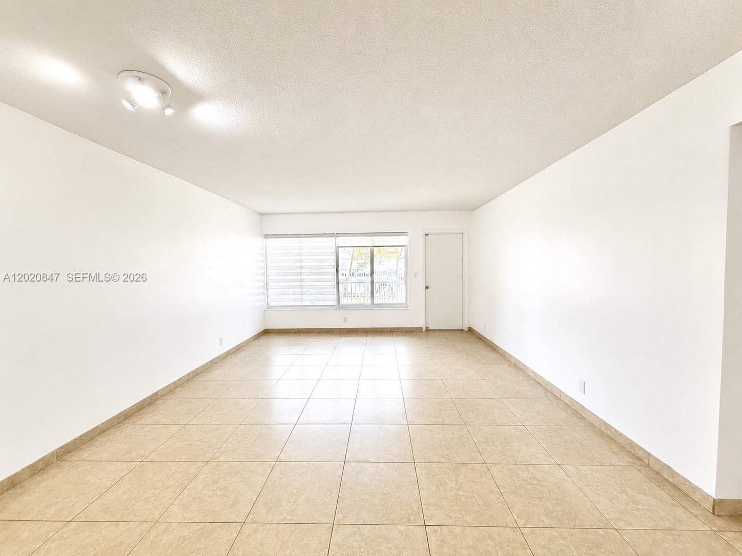 FOUNTAINVIEW CONDO NO 4 - Residential