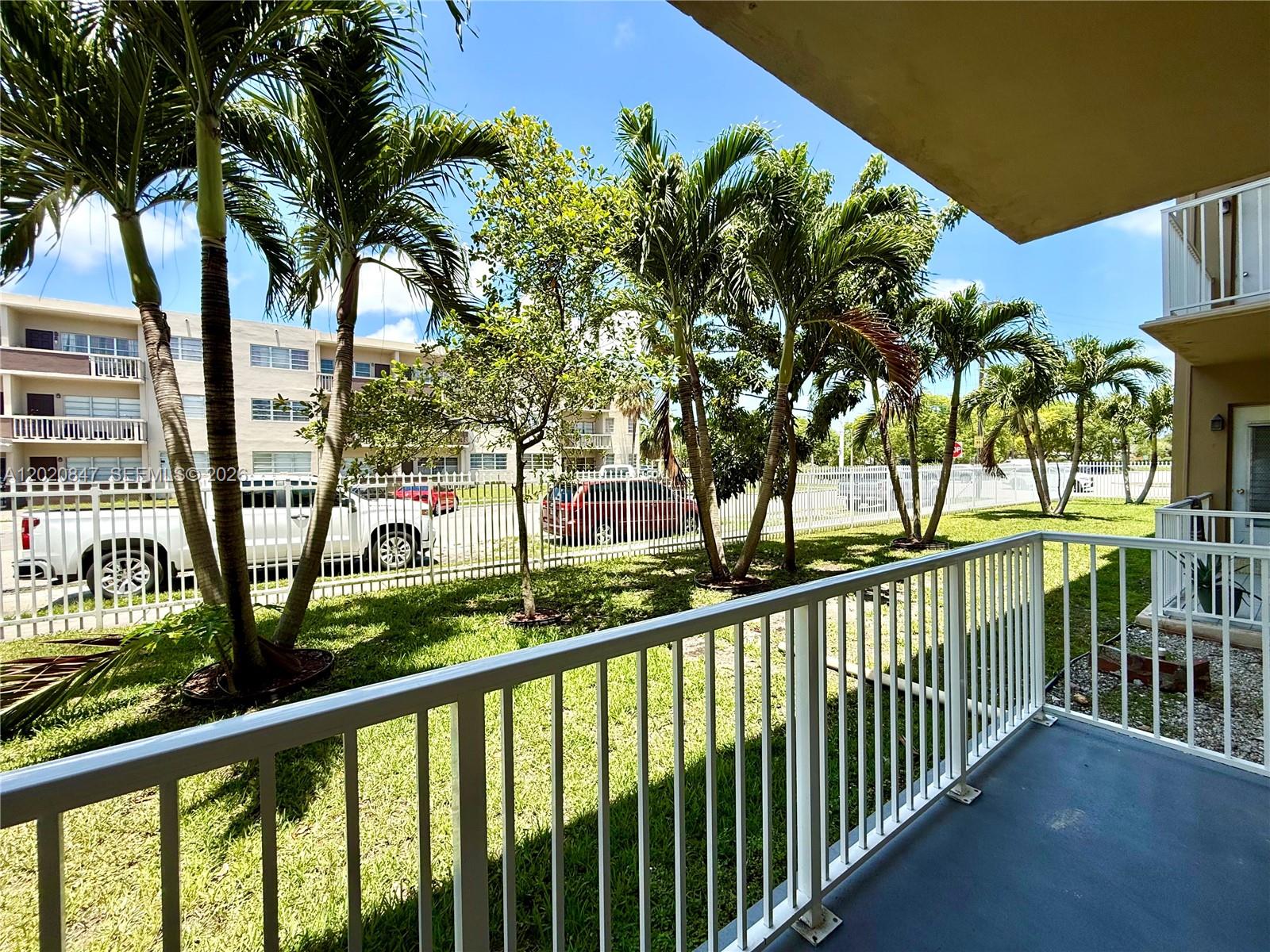 FOUNTAINVIEW CONDO NO 4 - Residential