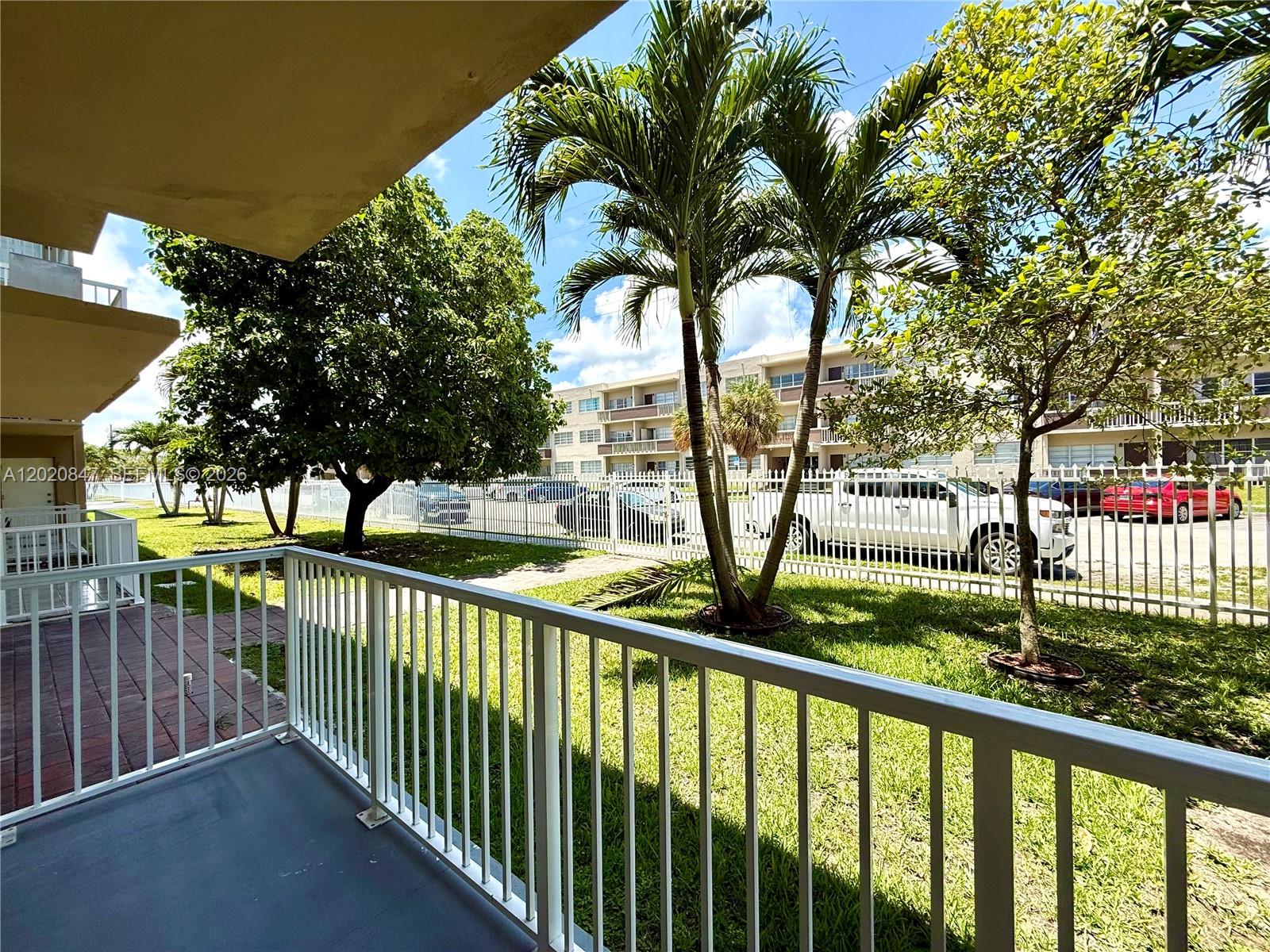 FOUNTAINVIEW CONDO NO 4 - Residential
