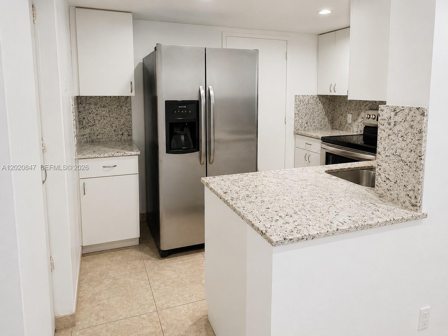 FOUNTAINVIEW CONDO NO 4 - Residential