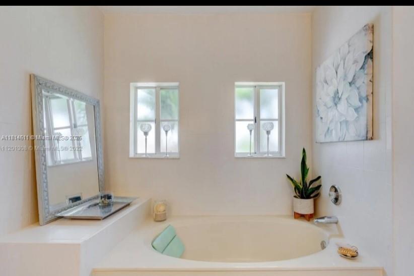 MIRENS PLACE - Residential