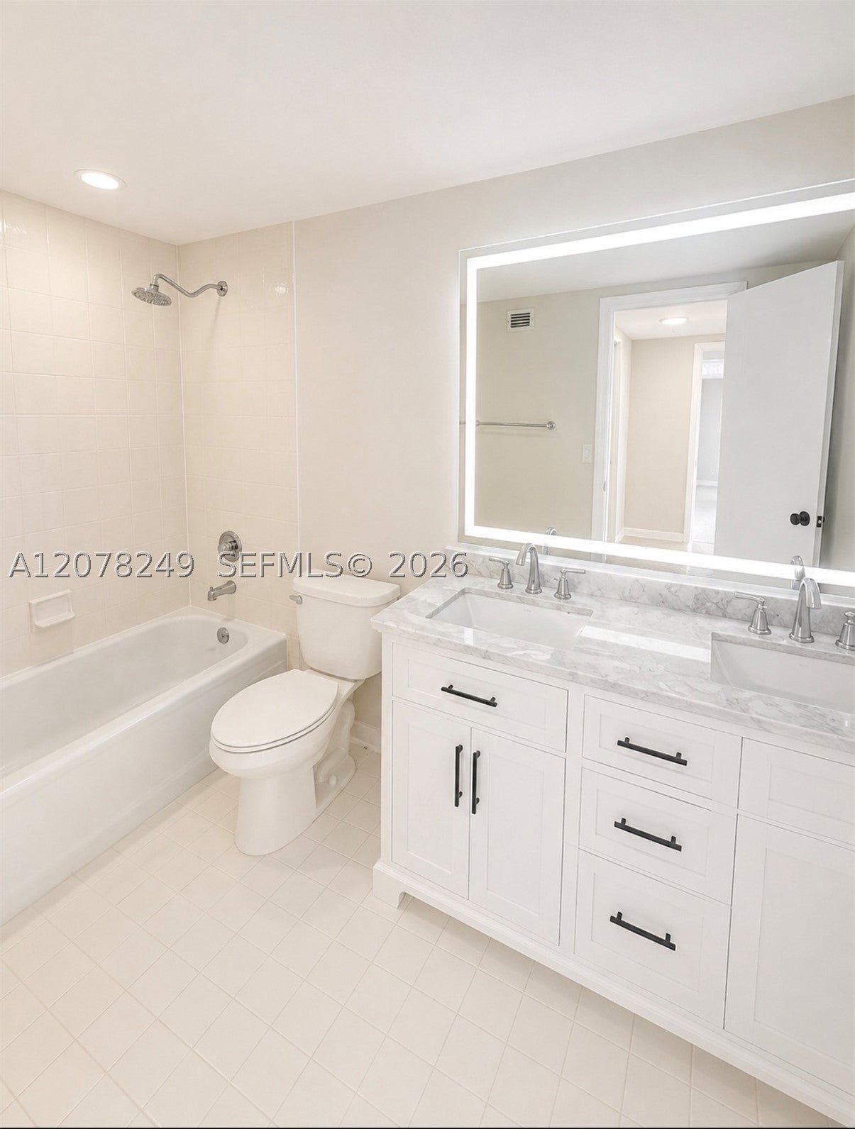 600 Three Islands Blvd 1707