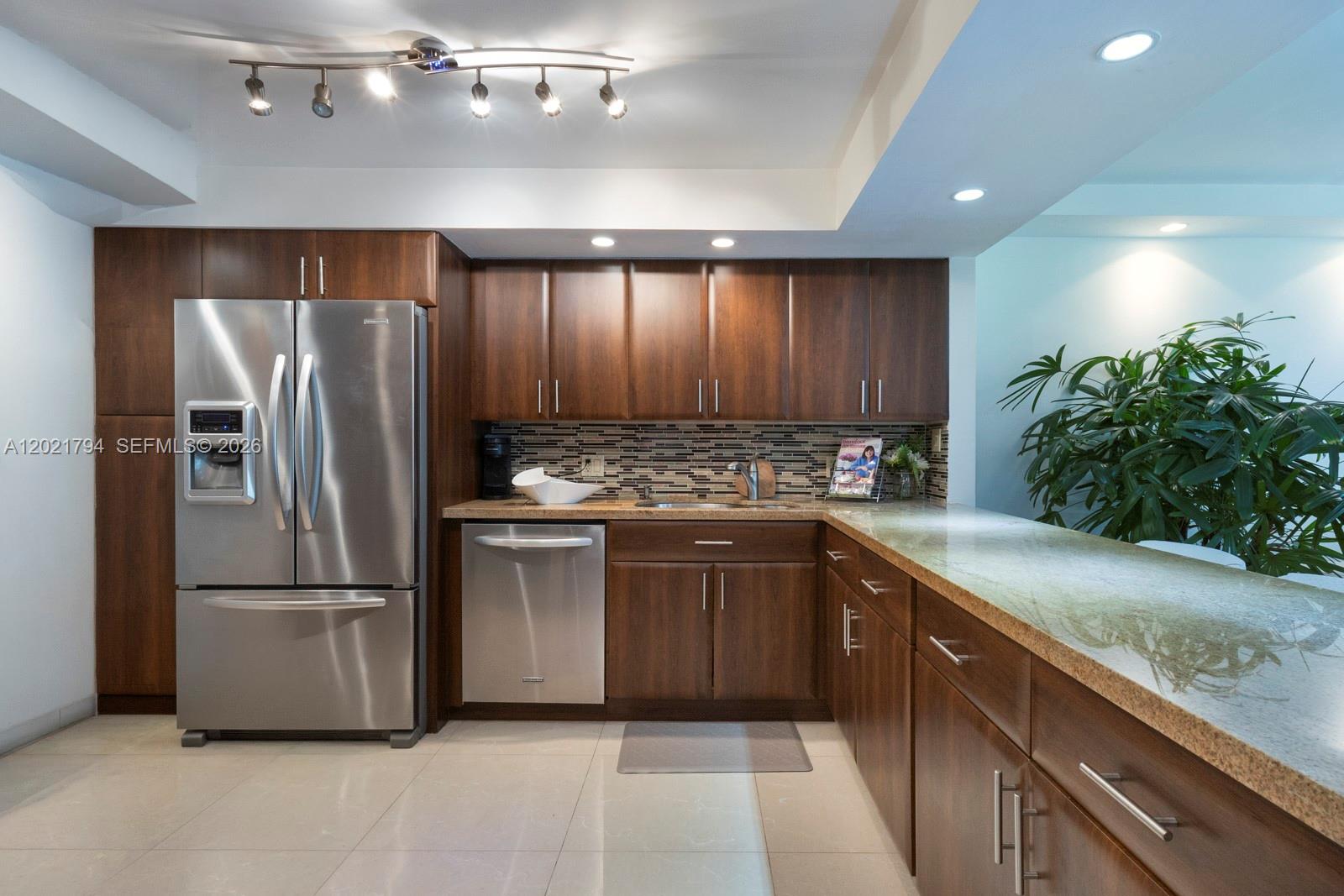 GROVE ISLE CONDO - Residential