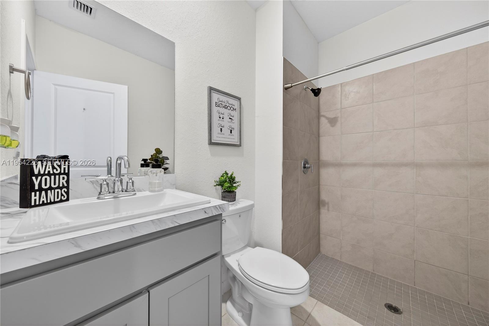 HAMILTON PLACE - Residential