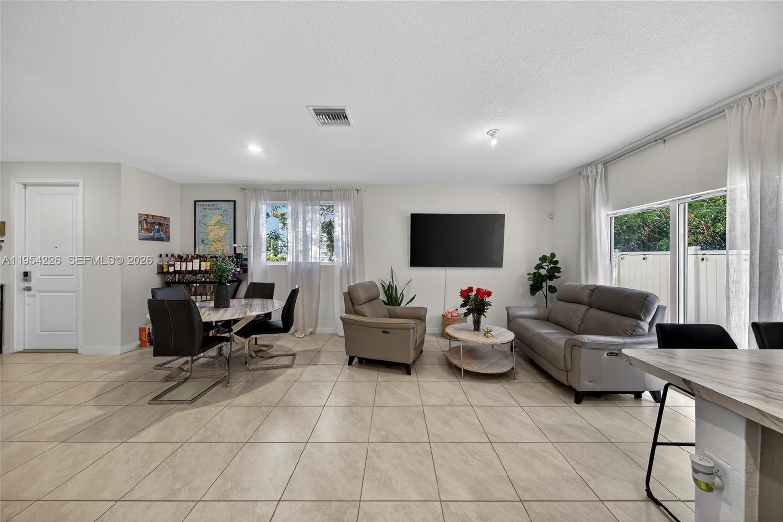 HAMILTON PLACE - Residential