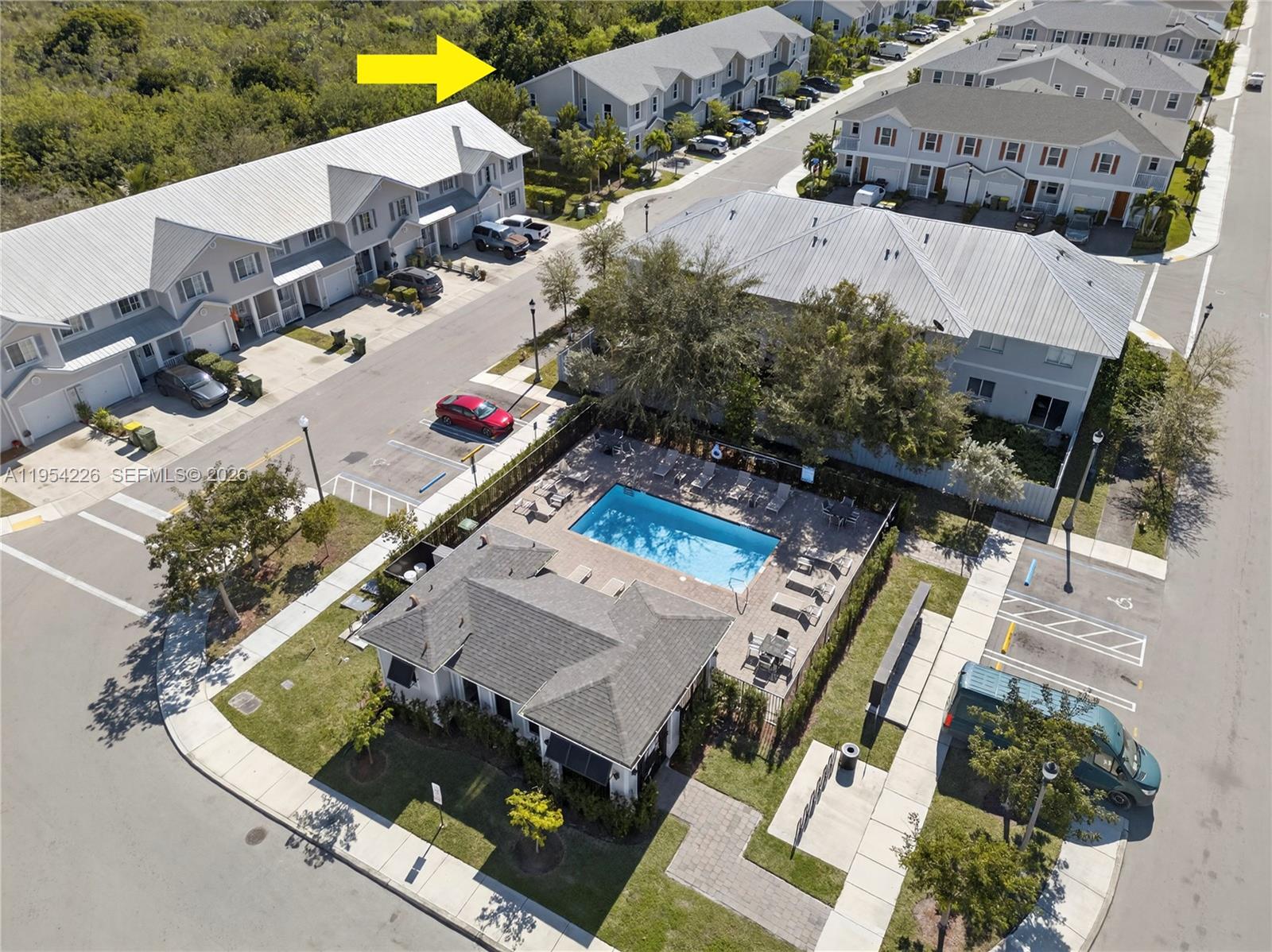 HAMILTON PLACE - Residential