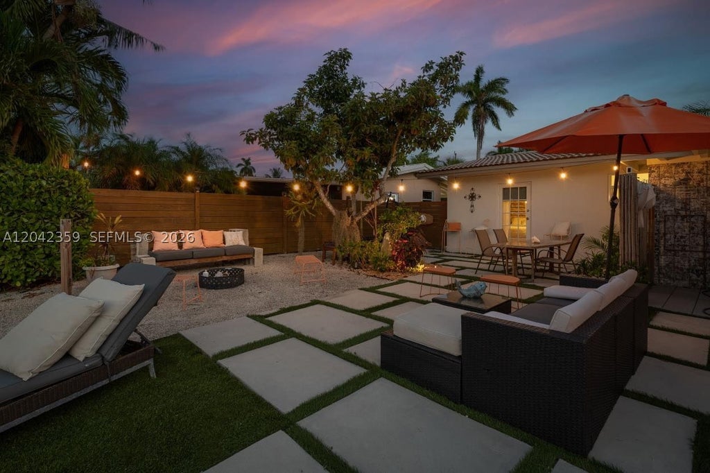 Photo of 1521 SW 5th Ct, Fort Lauderdale, FL 33312 (MLS # A12042359)