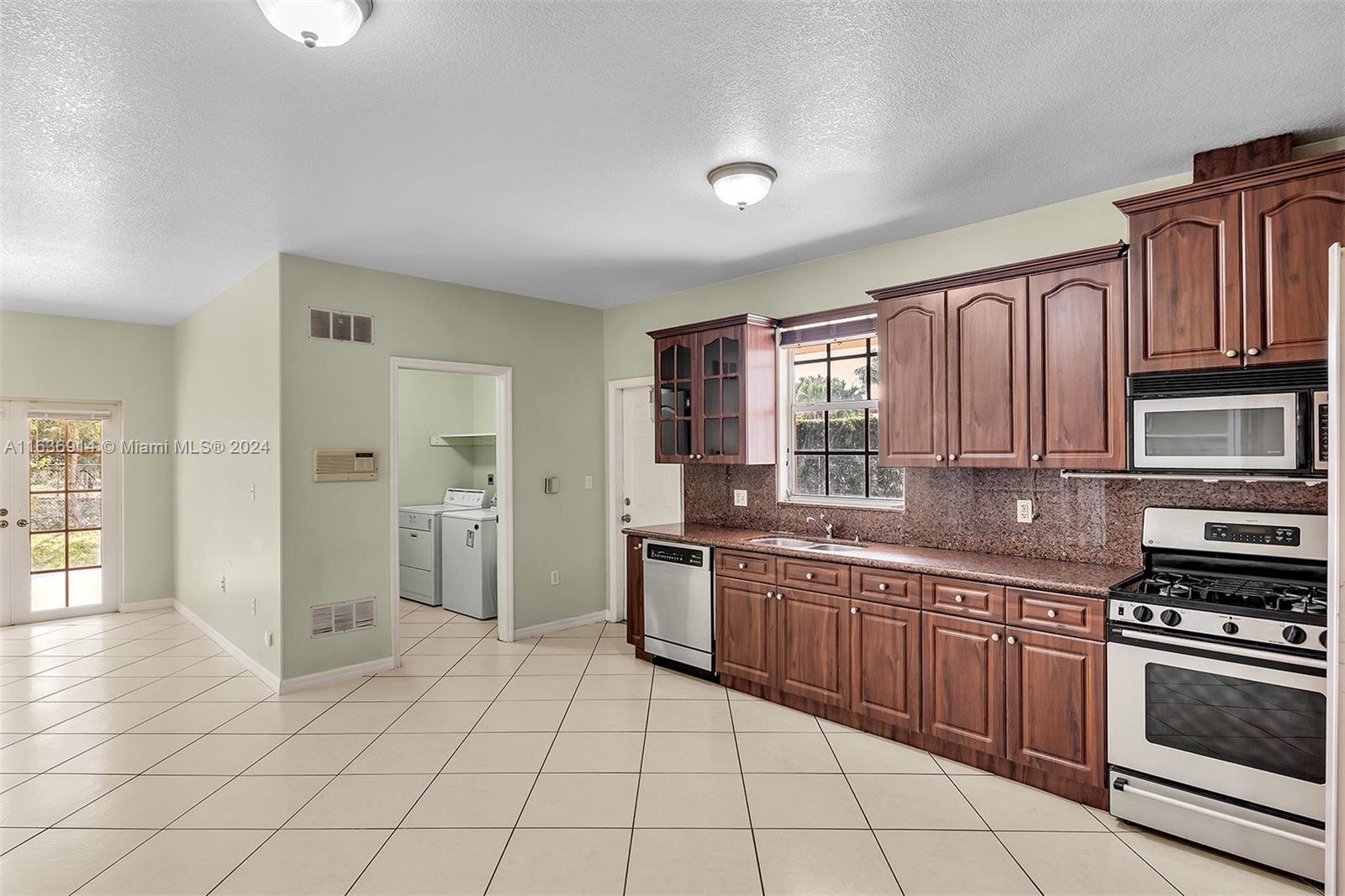 SWEETWATER SUBD - Residential