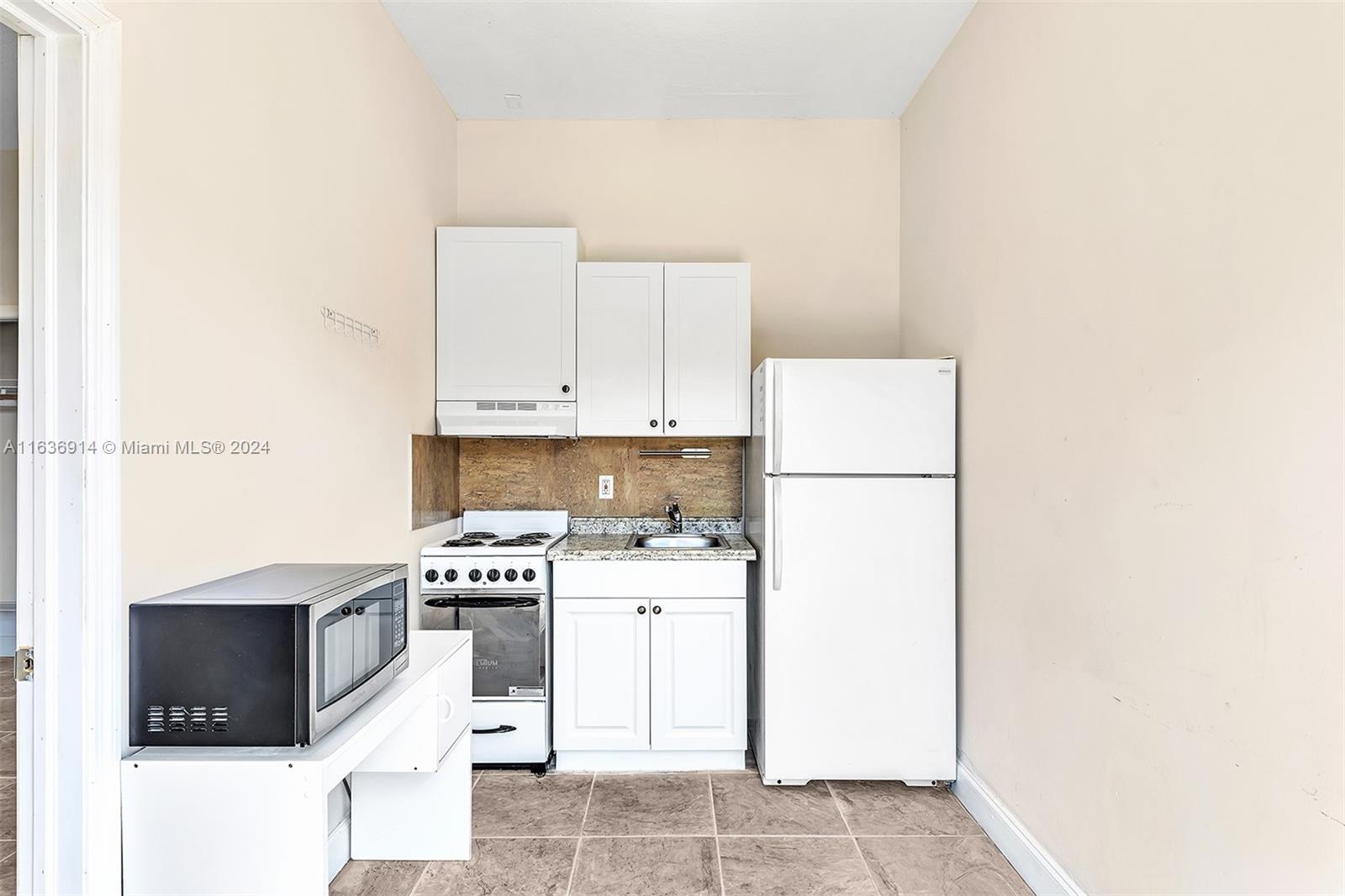 SWEETWATER SUBD - Residential