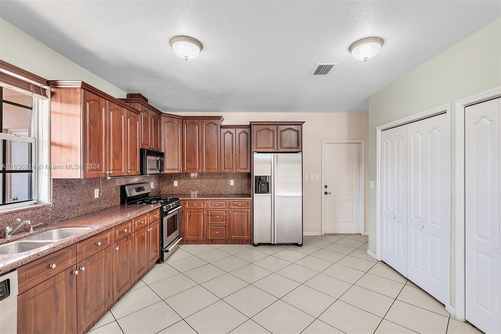 SWEETWATER SUBD - Residential