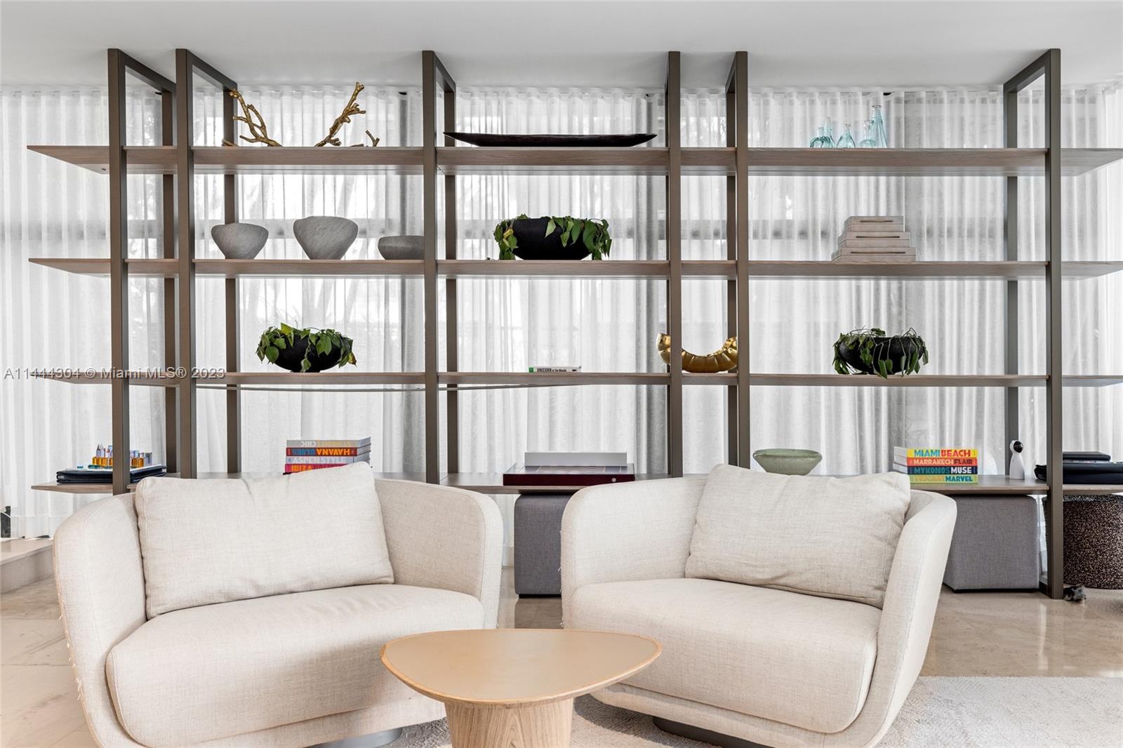 HIBISCUS ISLAND - Residential