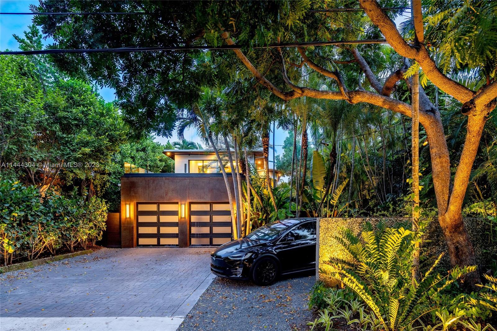 HIBISCUS ISLAND - Residential