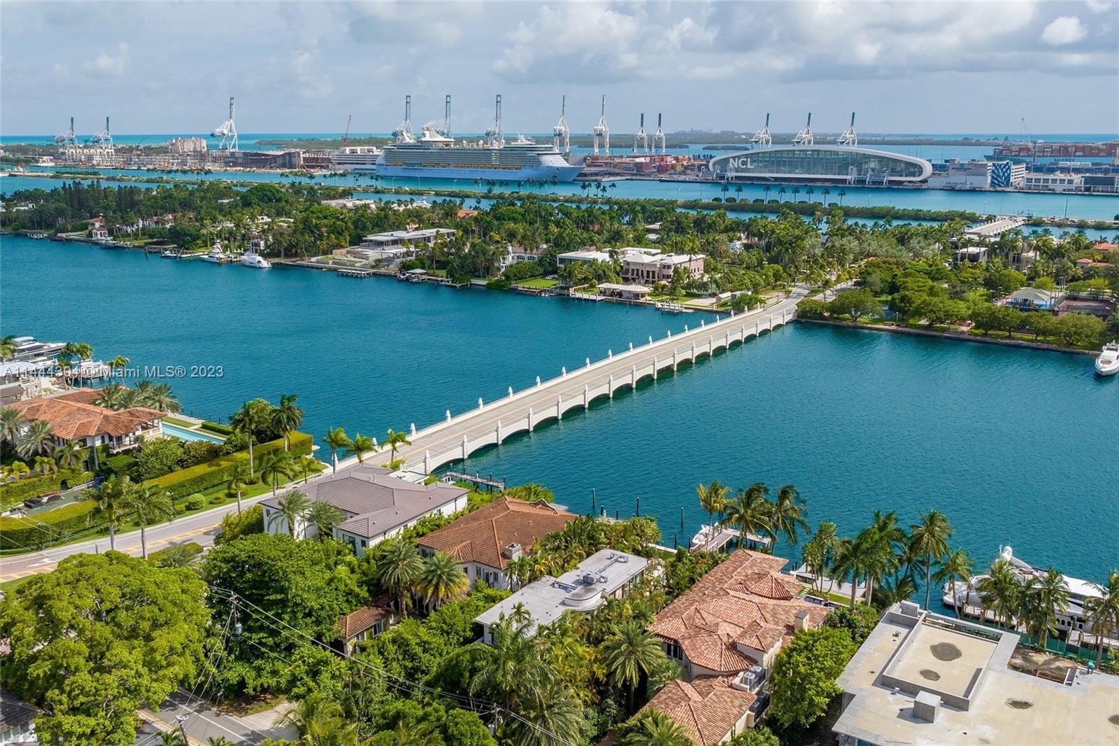 HIBISCUS ISLAND - Residential