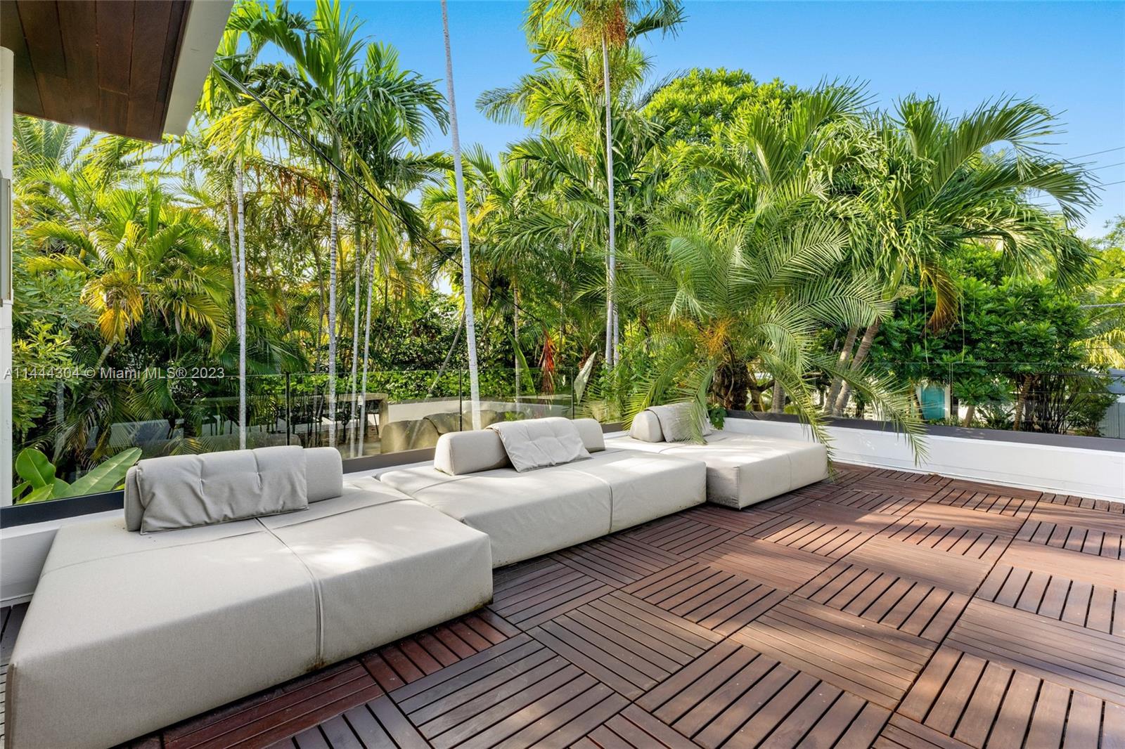 HIBISCUS ISLAND - Residential