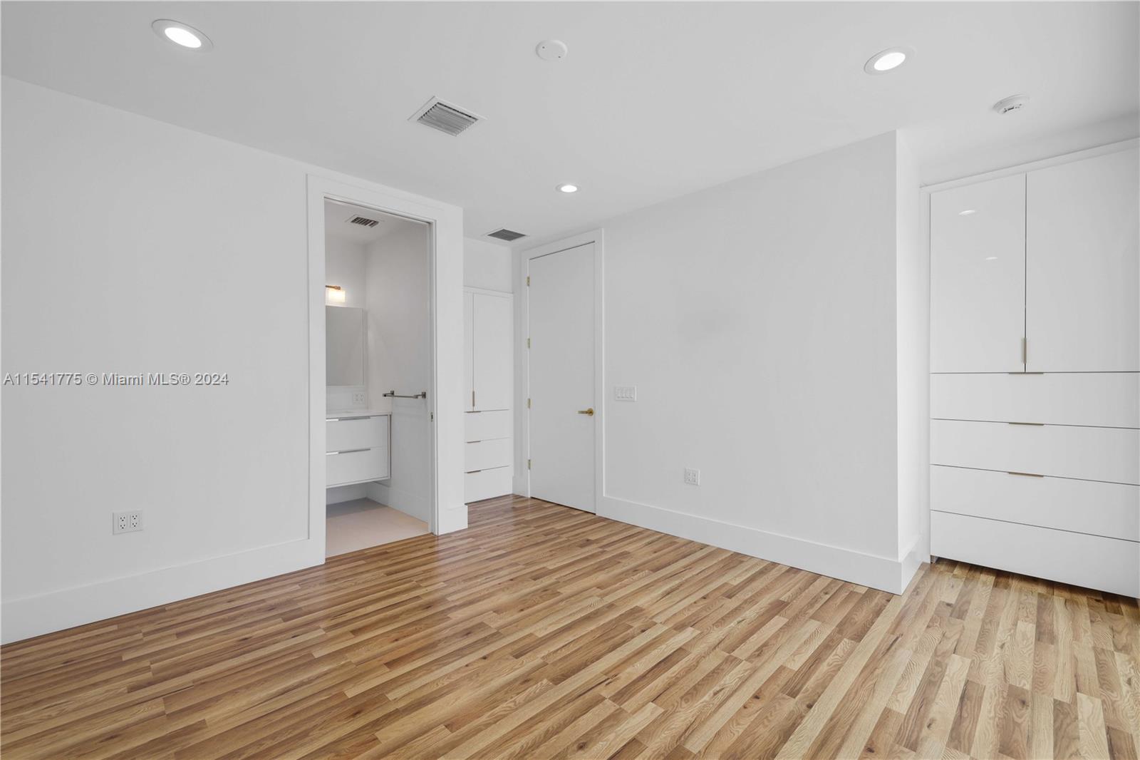 BOCA GROVE PLANTATION - Residential