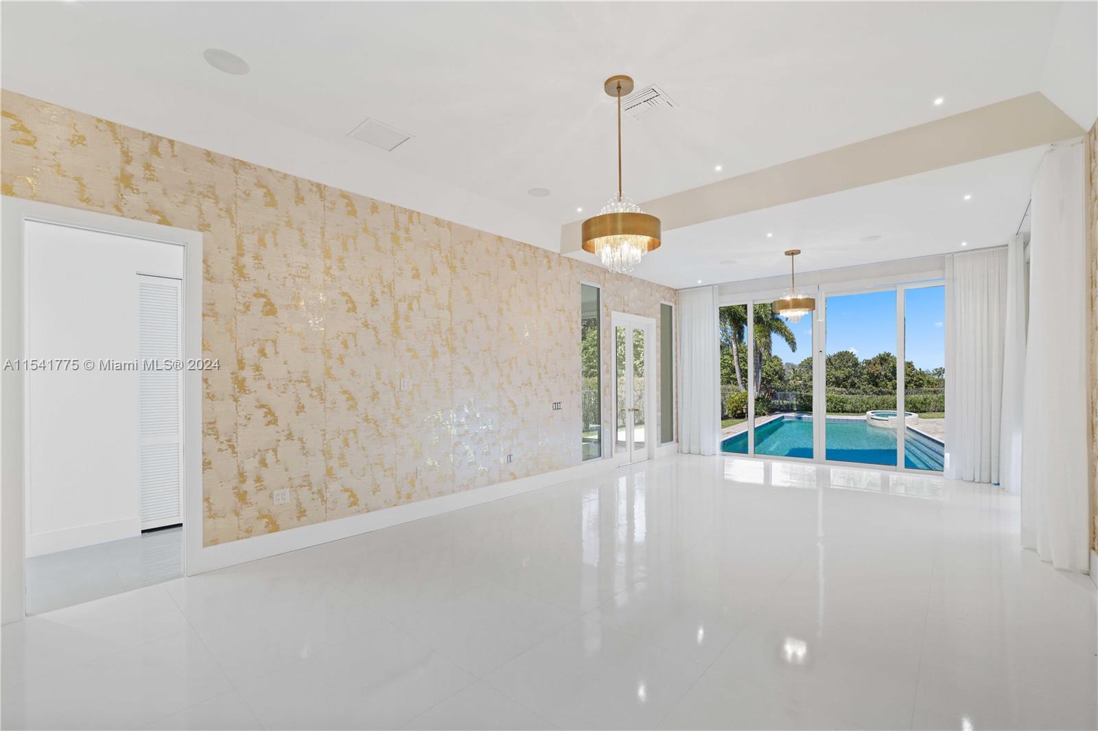 BOCA GROVE PLANTATION - Residential