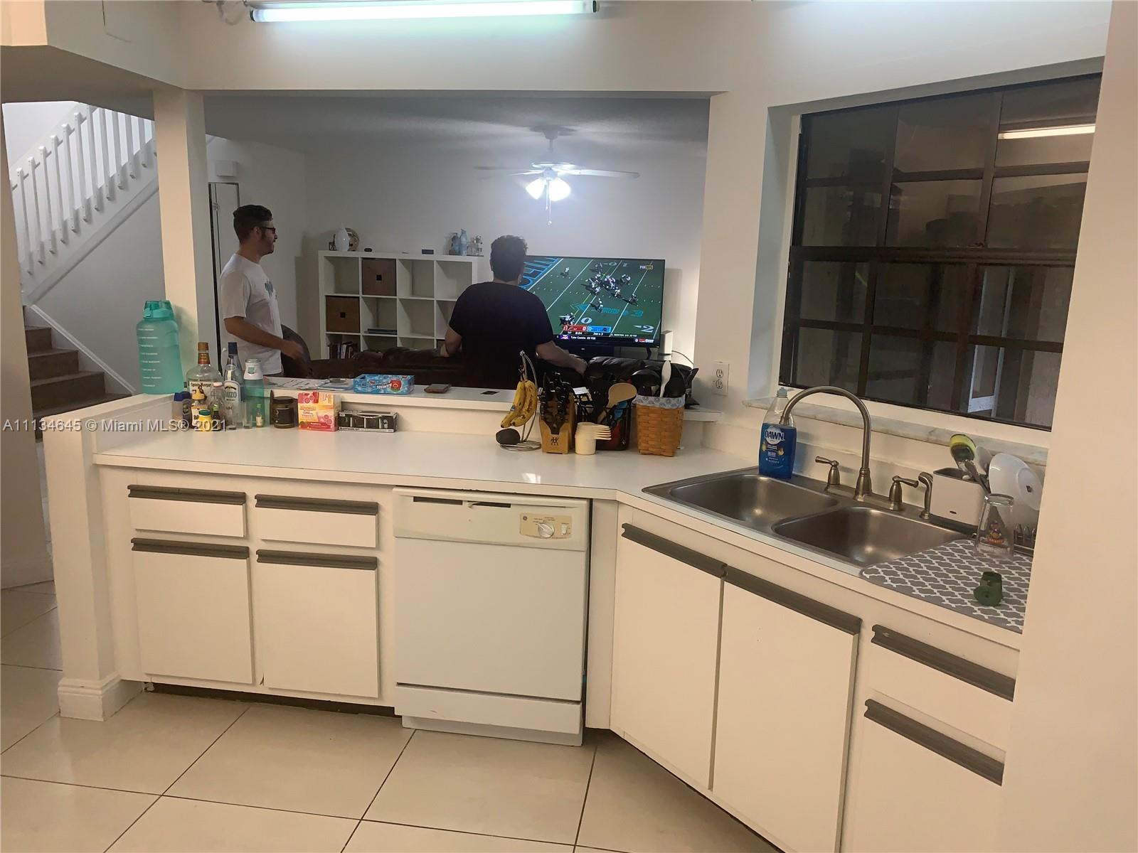 JACARANDA - Residential Lease