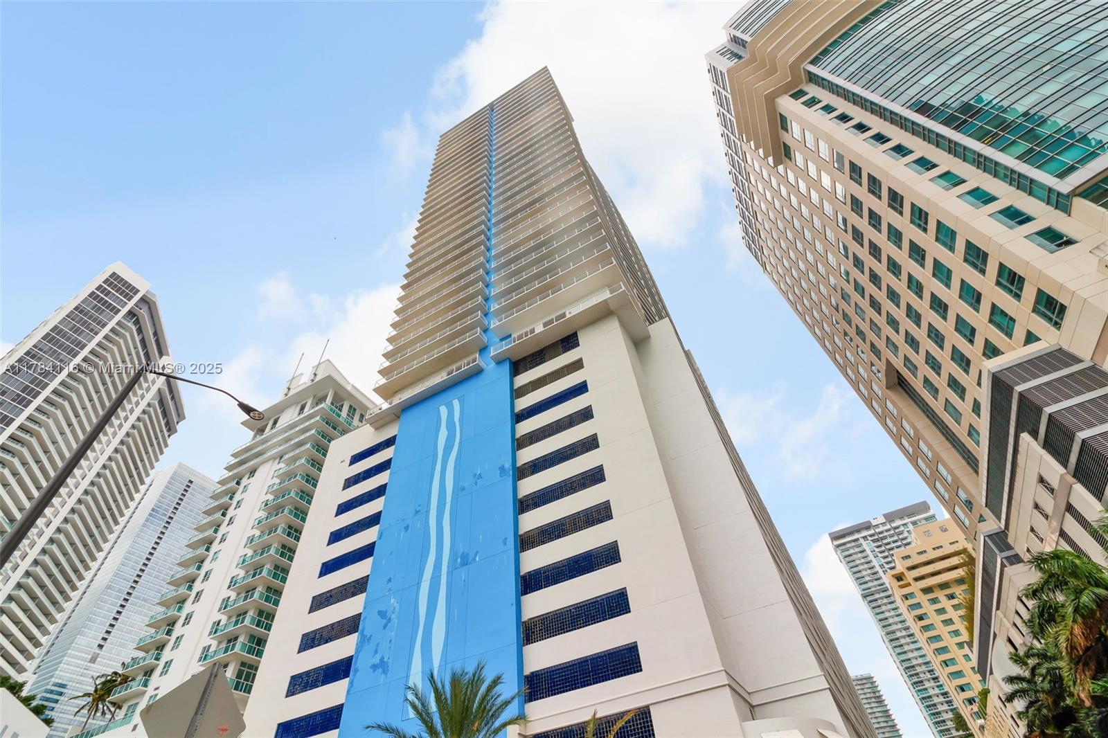 THE CLUB AT BRICKELL BAY - Residential