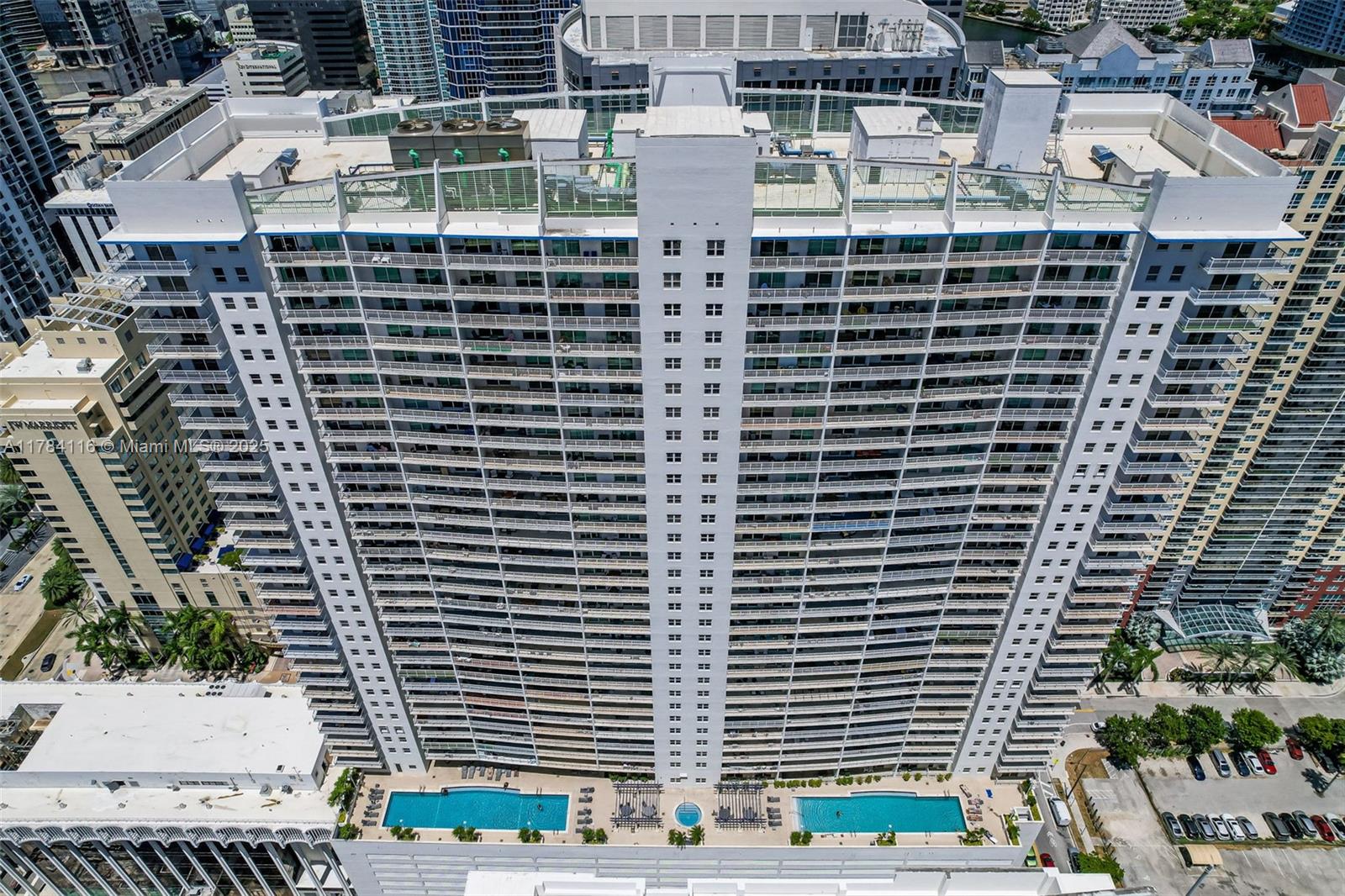 THE CLUB AT BRICKELL BAY - Residential