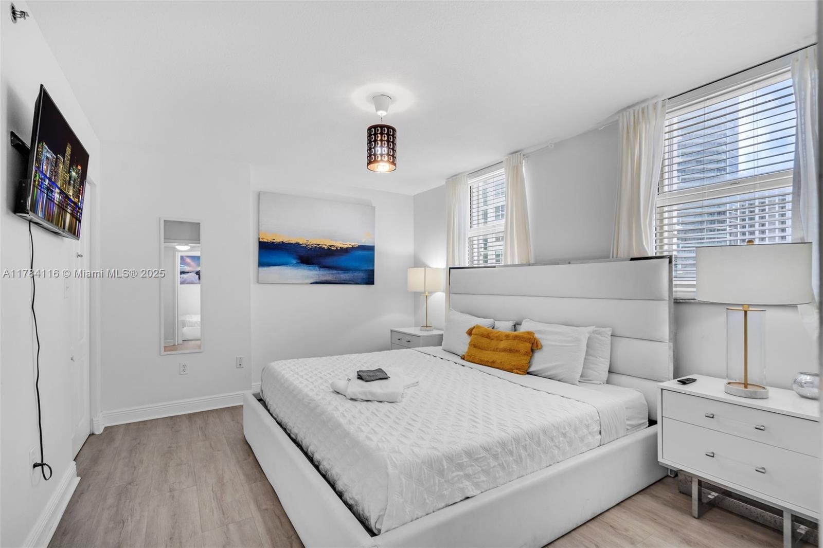 THE CLUB AT BRICKELL BAY - Residential