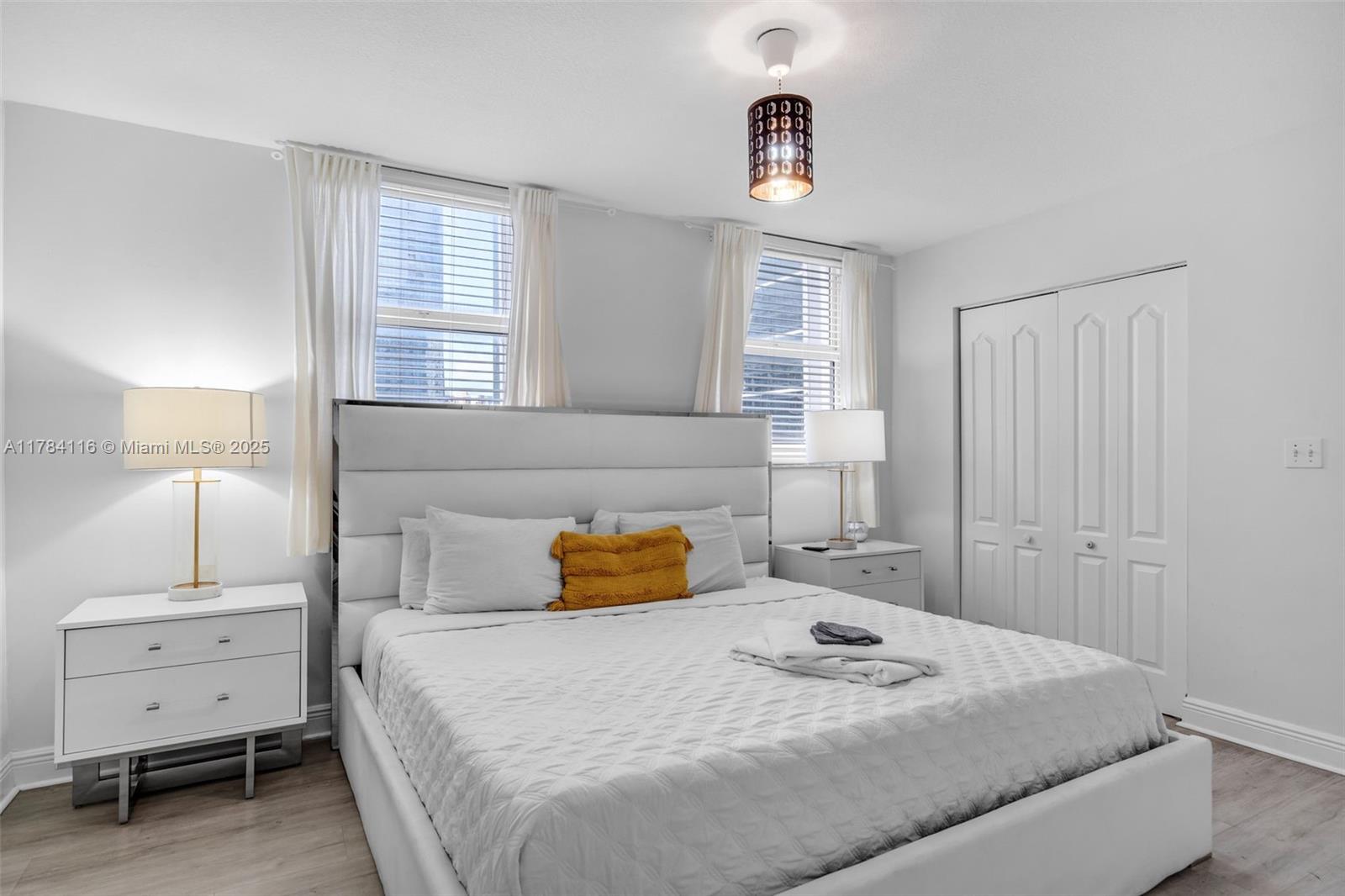 THE CLUB AT BRICKELL BAY - Residential