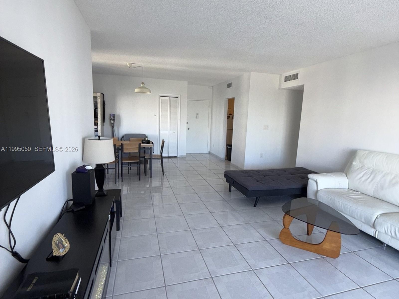 ARLEN HOUSE WEST CONDO - Residential