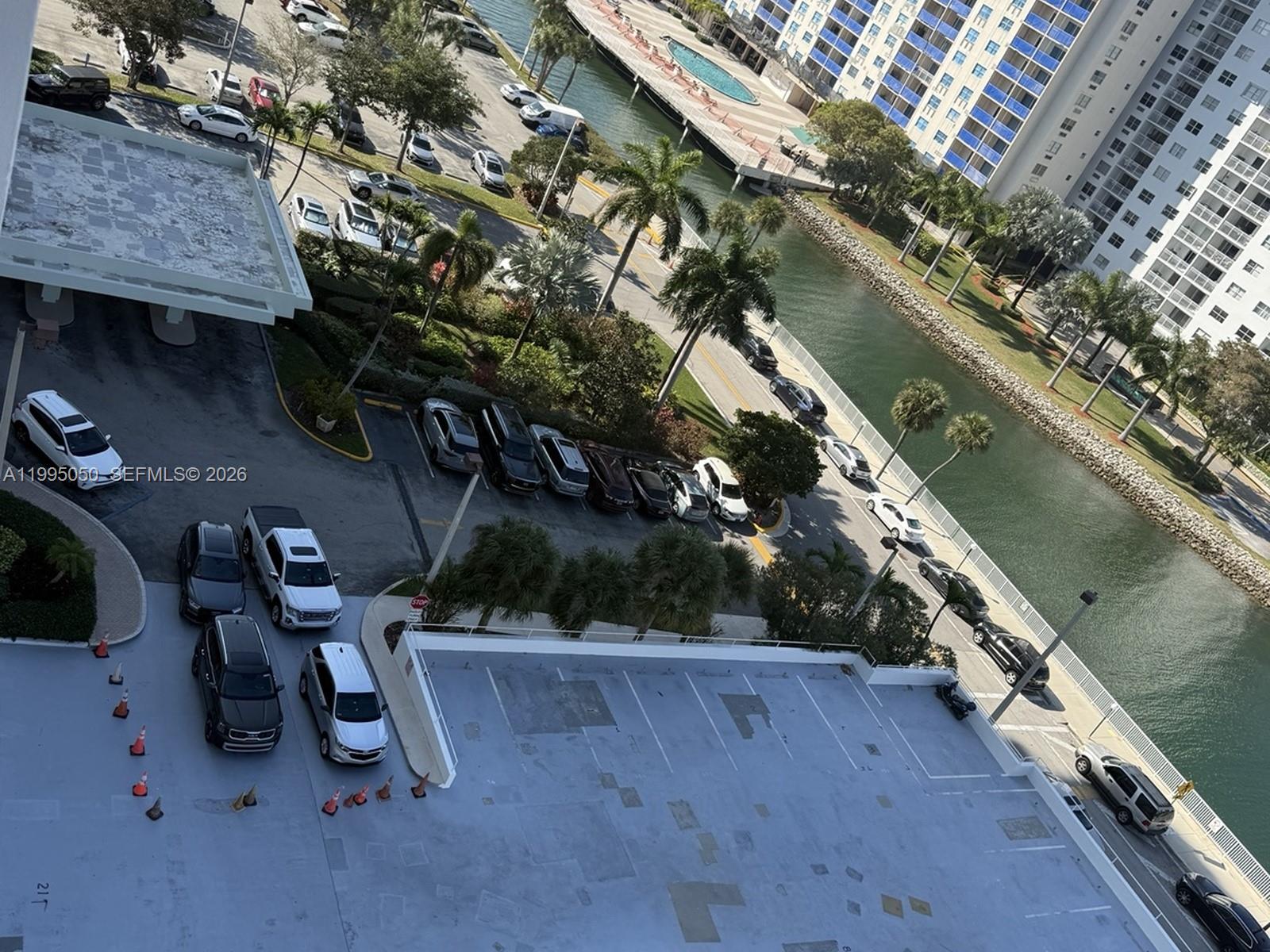 ARLEN HOUSE WEST CONDO - Residential