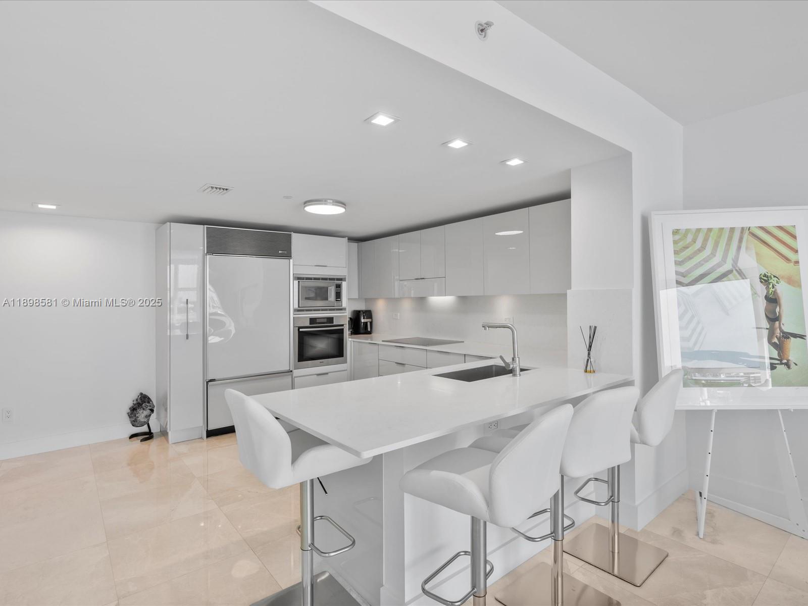 CENTRAL CARILLON BEACH CO - Residential