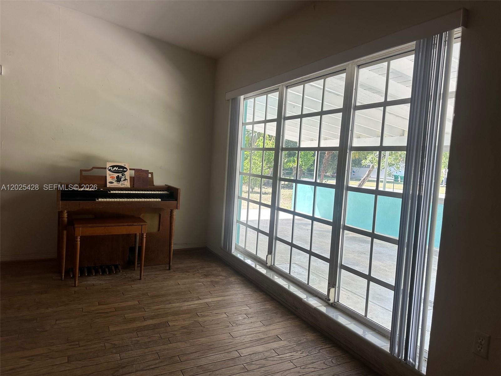 RIDGEWOOD ESTATES - Residential