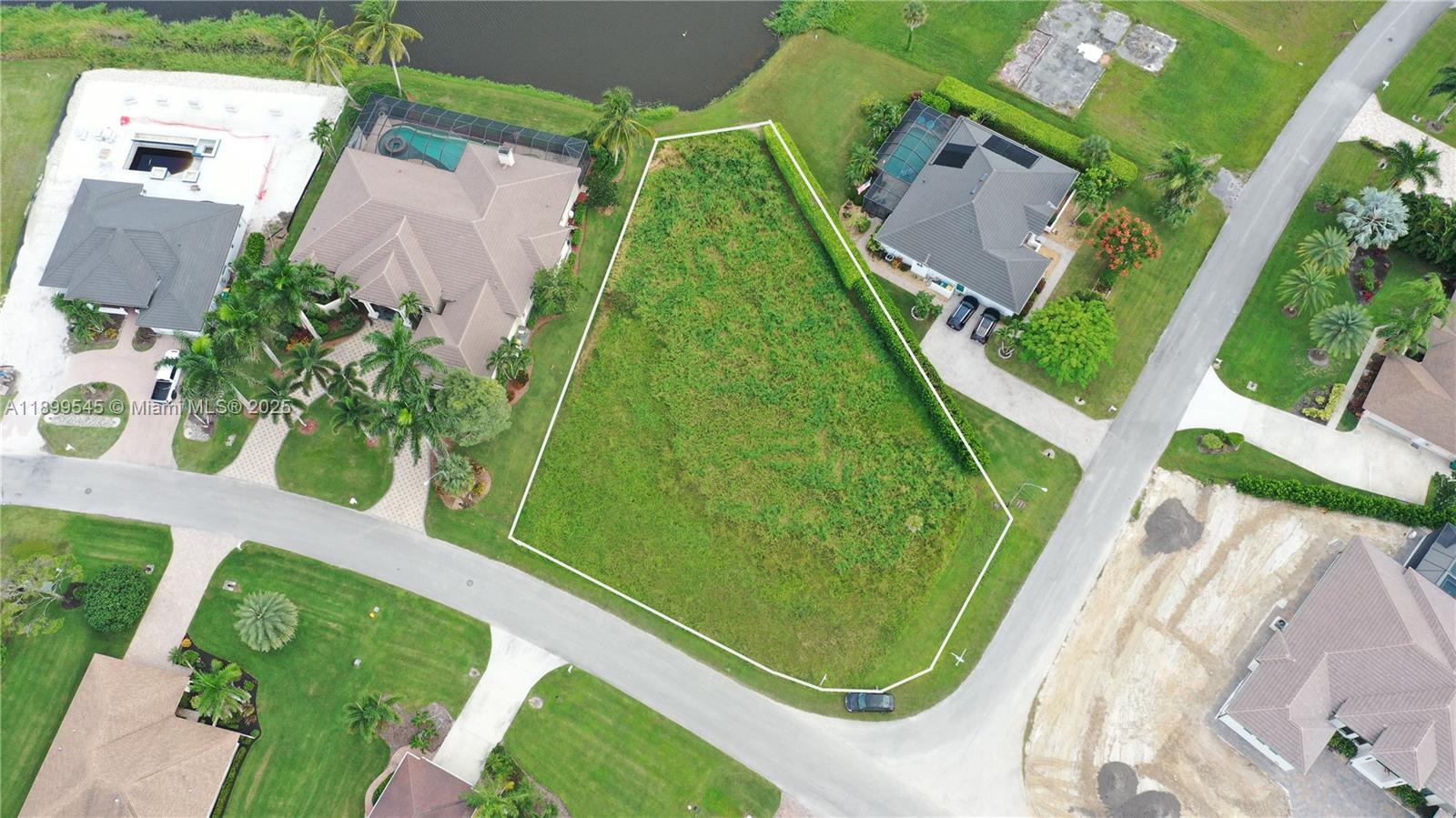 18018 Royal Hammock Blvd