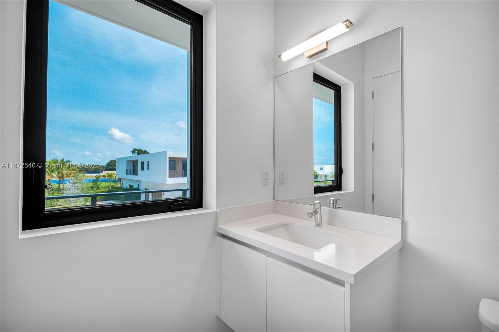 WESTON ESTATES - Residential