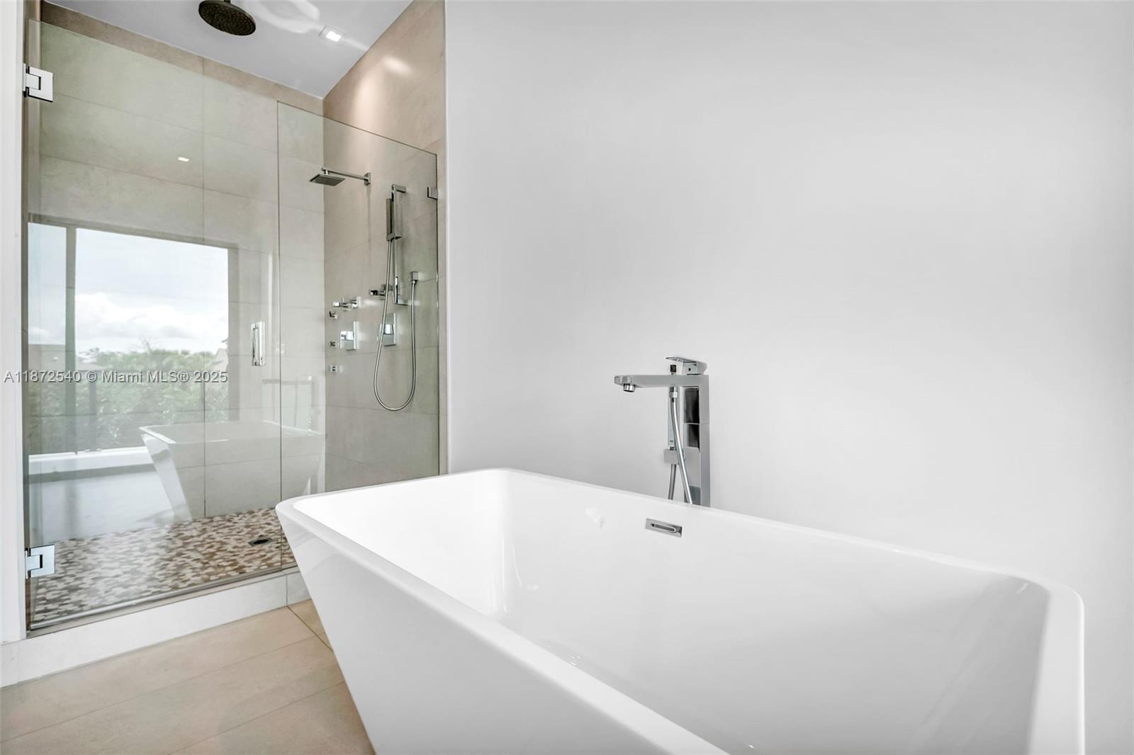 WESTON ESTATES - Residential