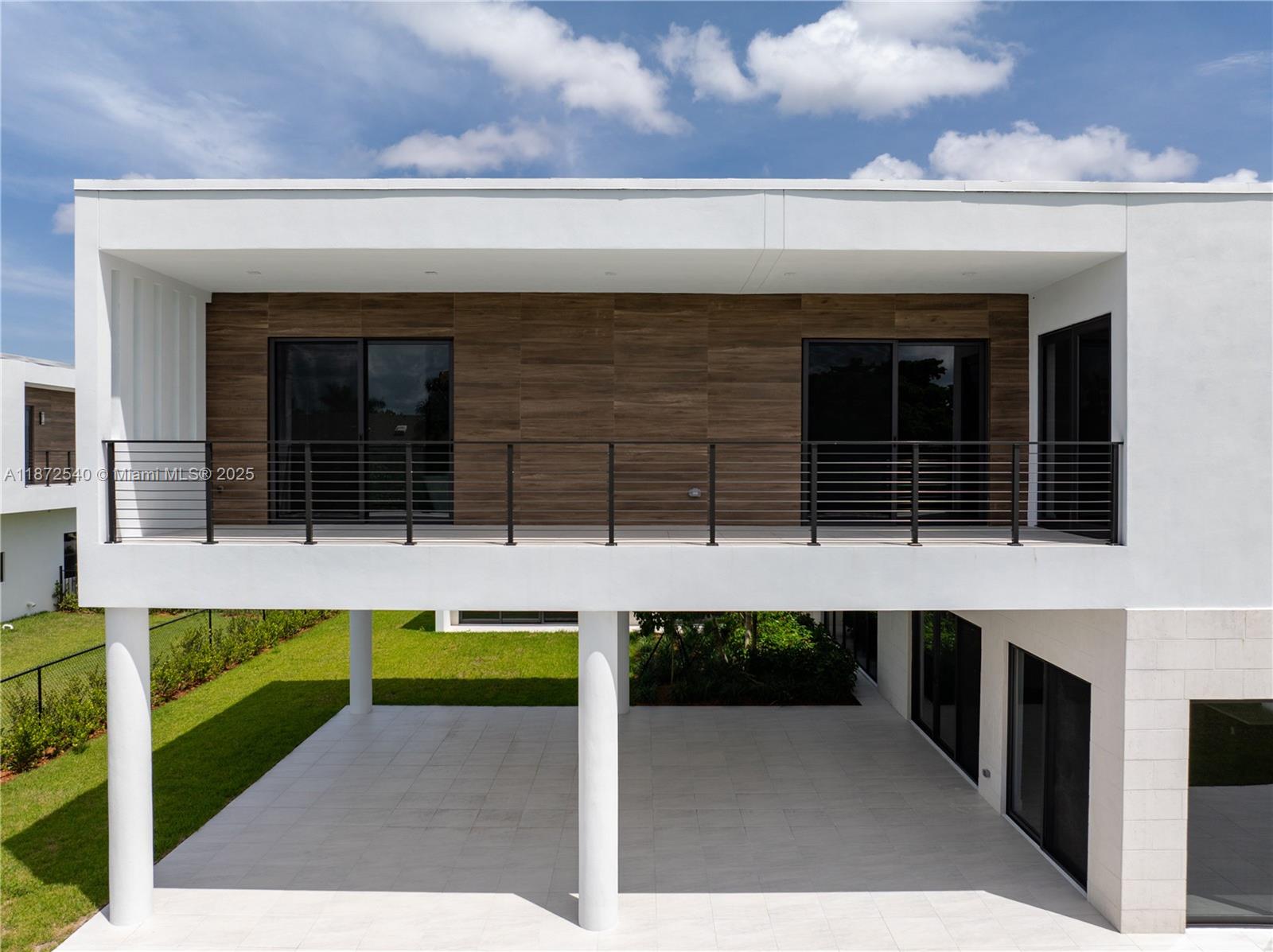 WESTON ESTATES - Residential