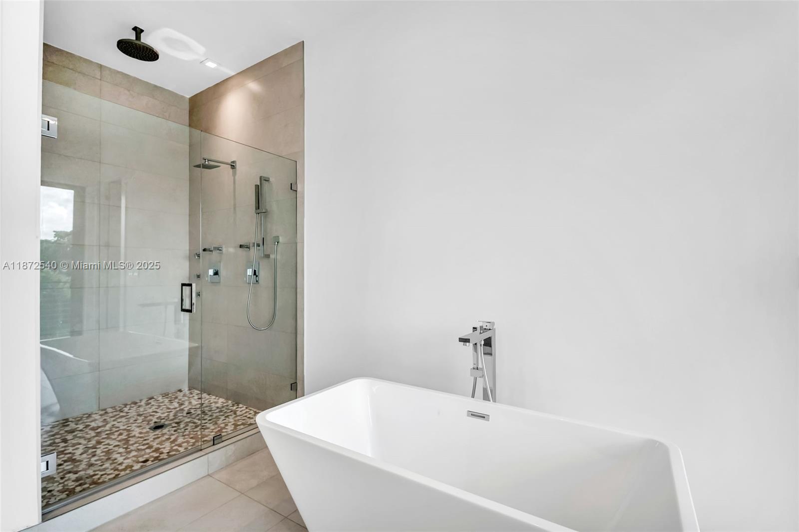 WESTON ESTATES - Residential