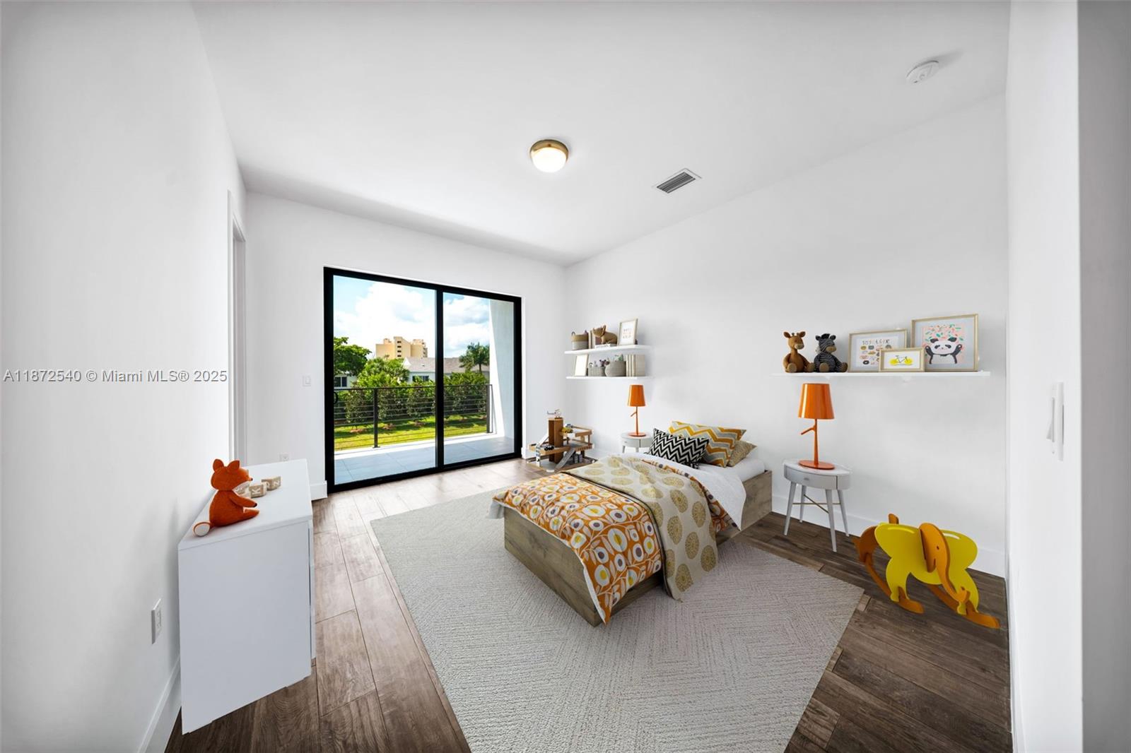 WESTON ESTATES - Residential