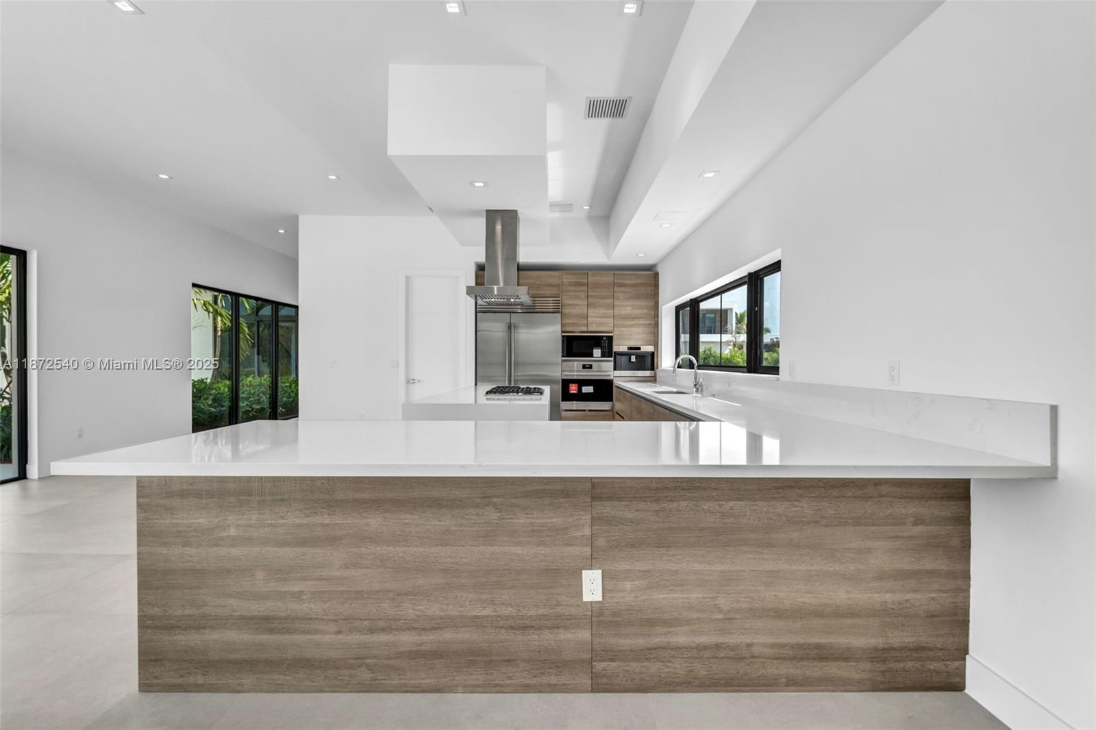 WESTON ESTATES - Residential