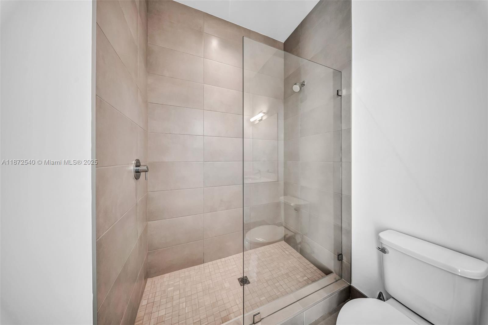 WESTON ESTATES - Residential