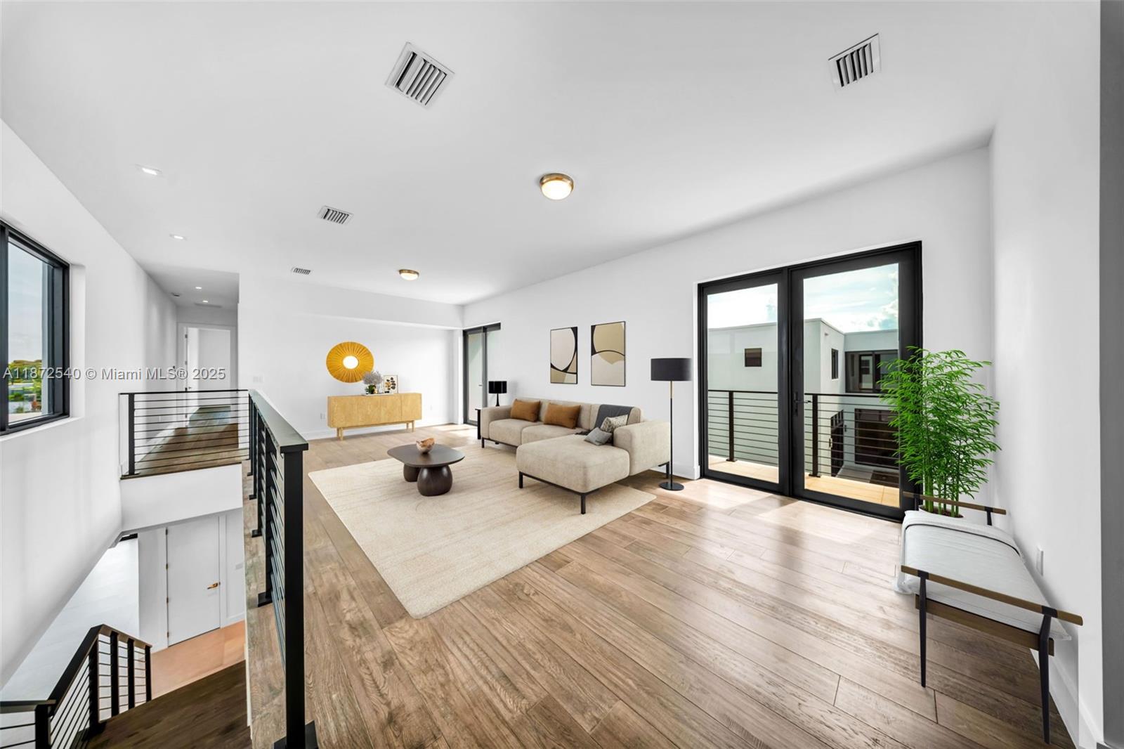 WESTON ESTATES - Residential