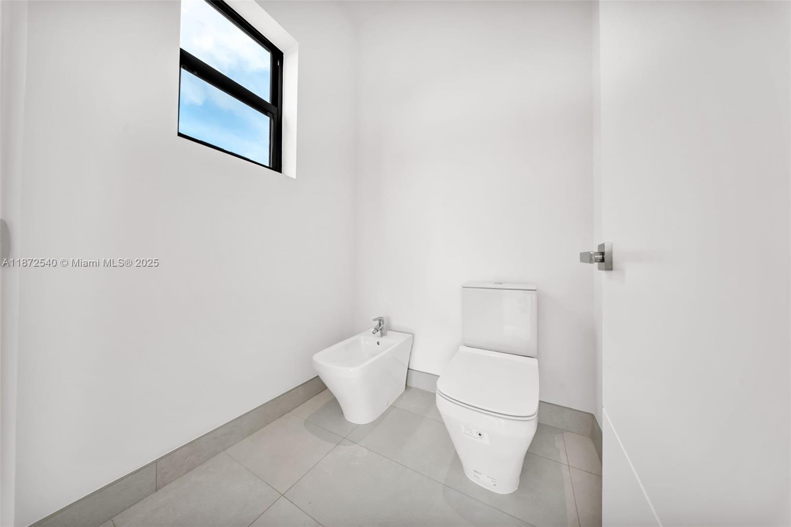 WESTON ESTATES - Residential