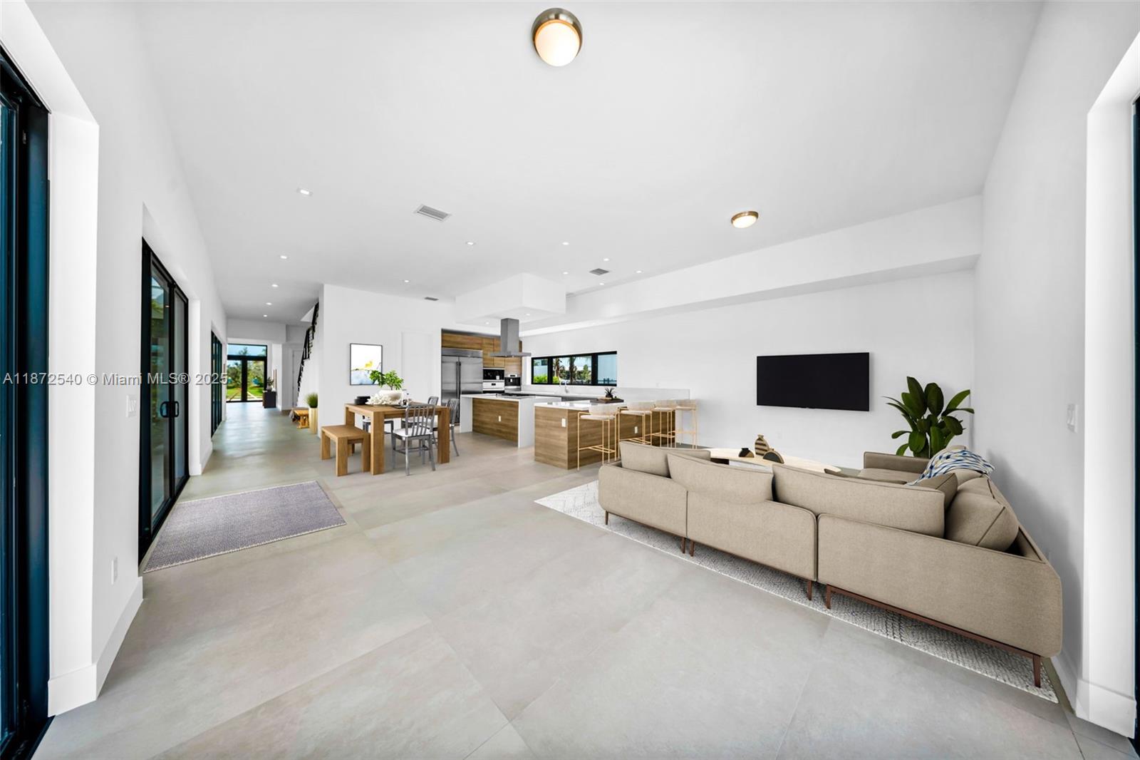 WESTON ESTATES - Residential