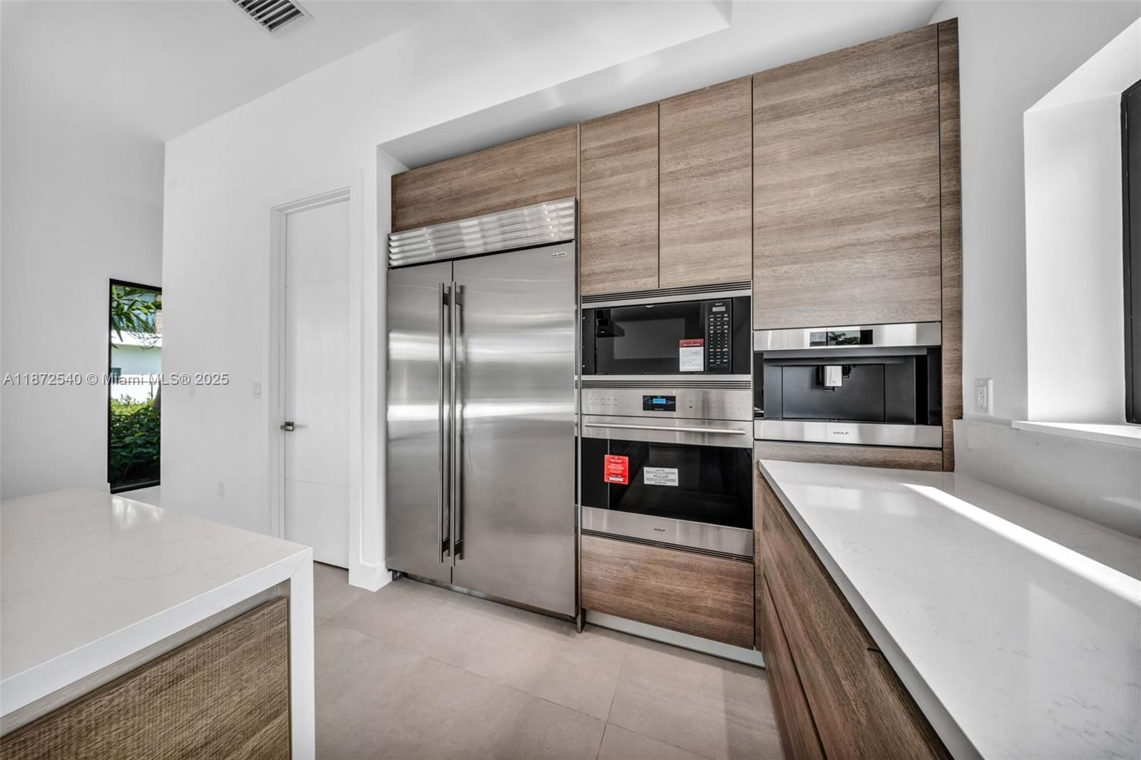 WESTON ESTATES - Residential