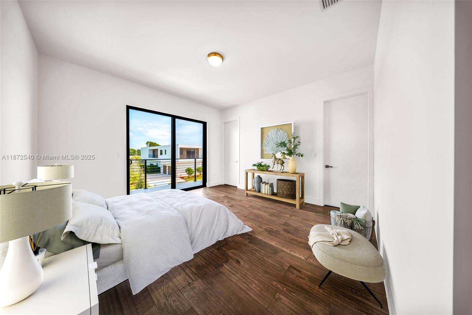 WESTON ESTATES - Residential