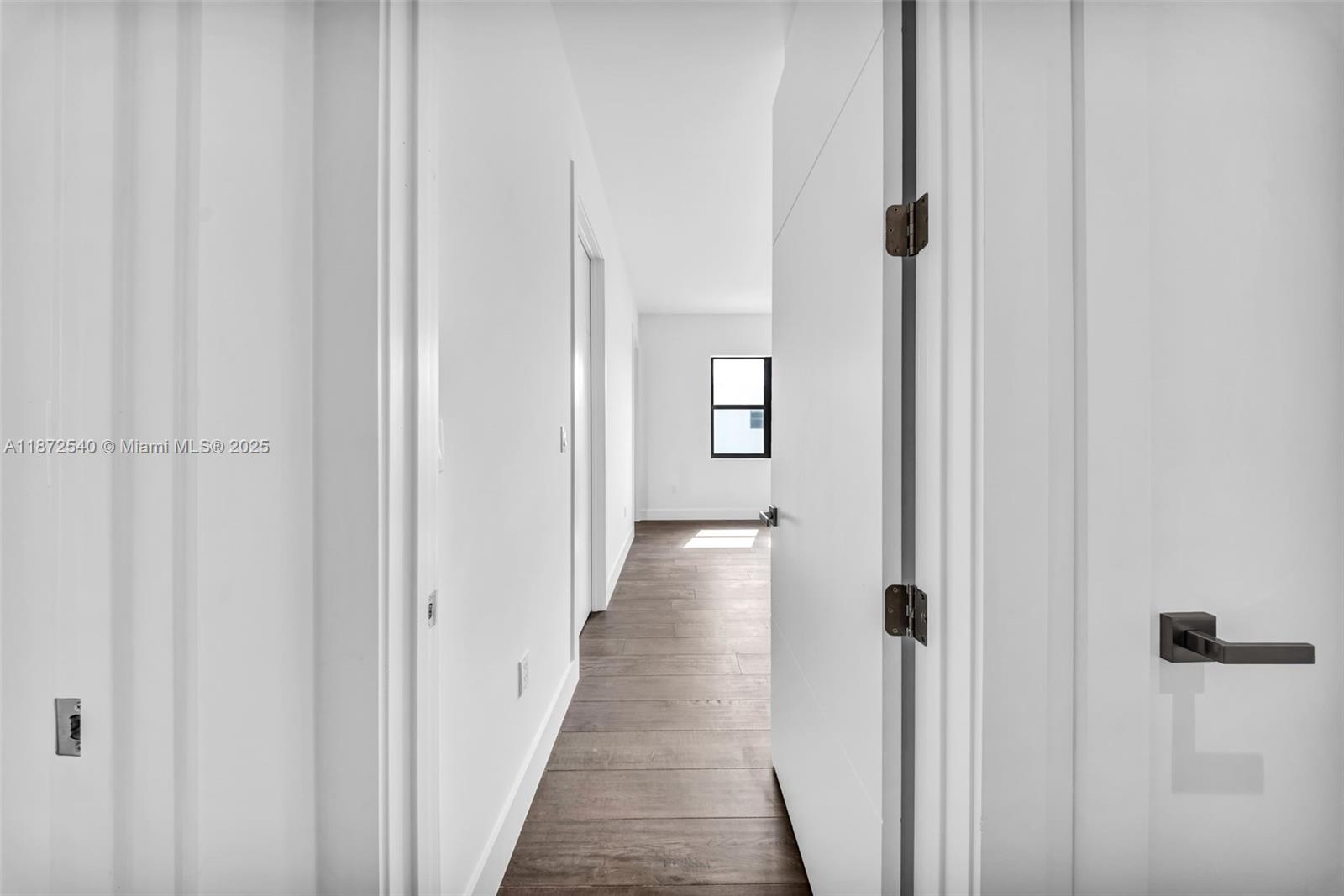 WESTON ESTATES - Residential