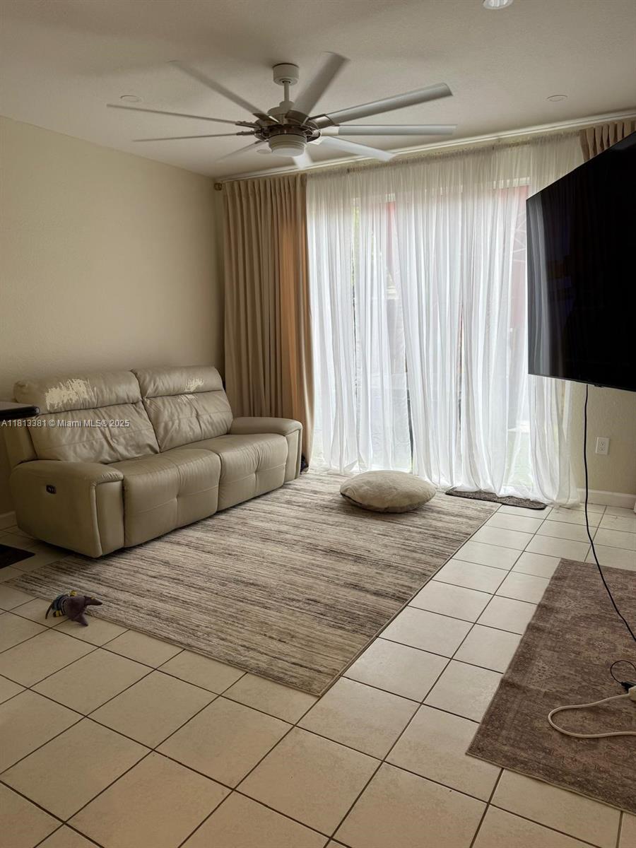 11218 NW 73rd Ter