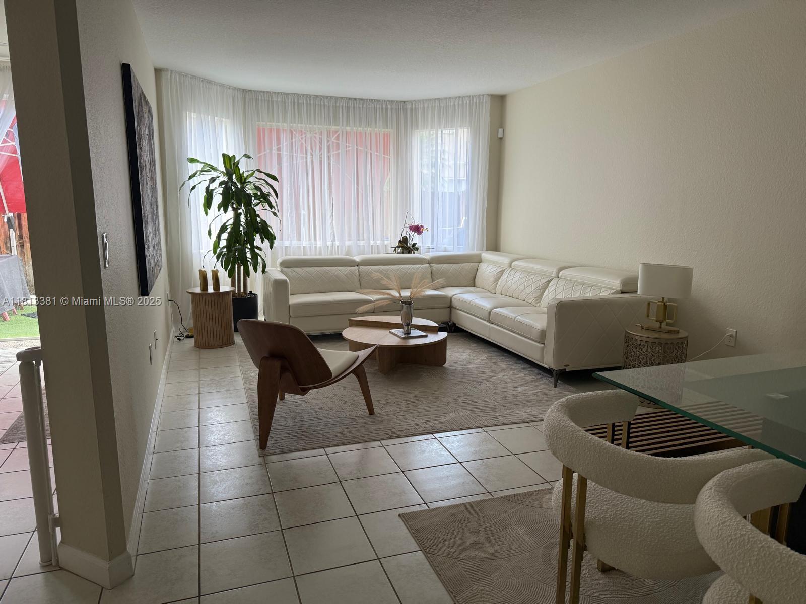 11218 NW 73rd Ter