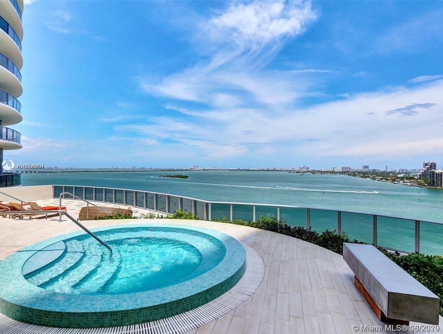 FOR RENT! 1 bedroom 1 bathroom apartment in this beautiful Aria on the Bay! Ready to move in! Nice spacious bathroom, partial water view from wide balcony. Right in front of Margareth Park. Spectacular location and great deal.This unit has both Shower and Tub in the bathroom, which is very convenient.