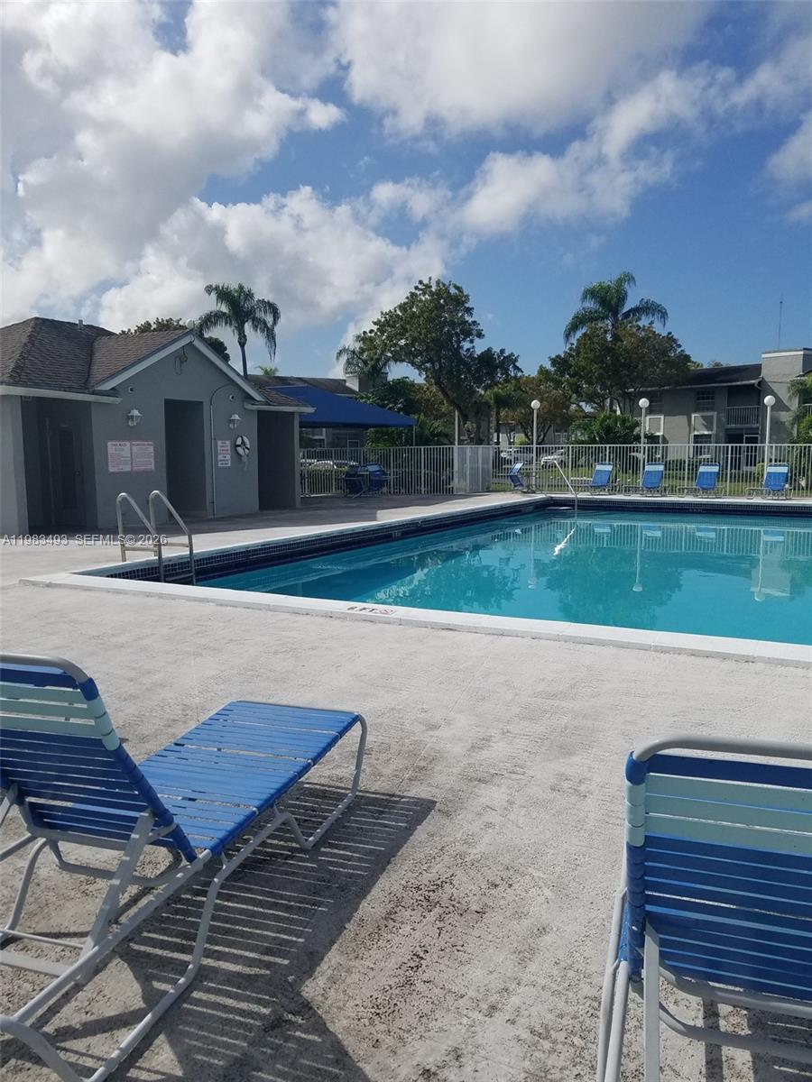 MONTEREY VILLAGE-ONE COND - Residential