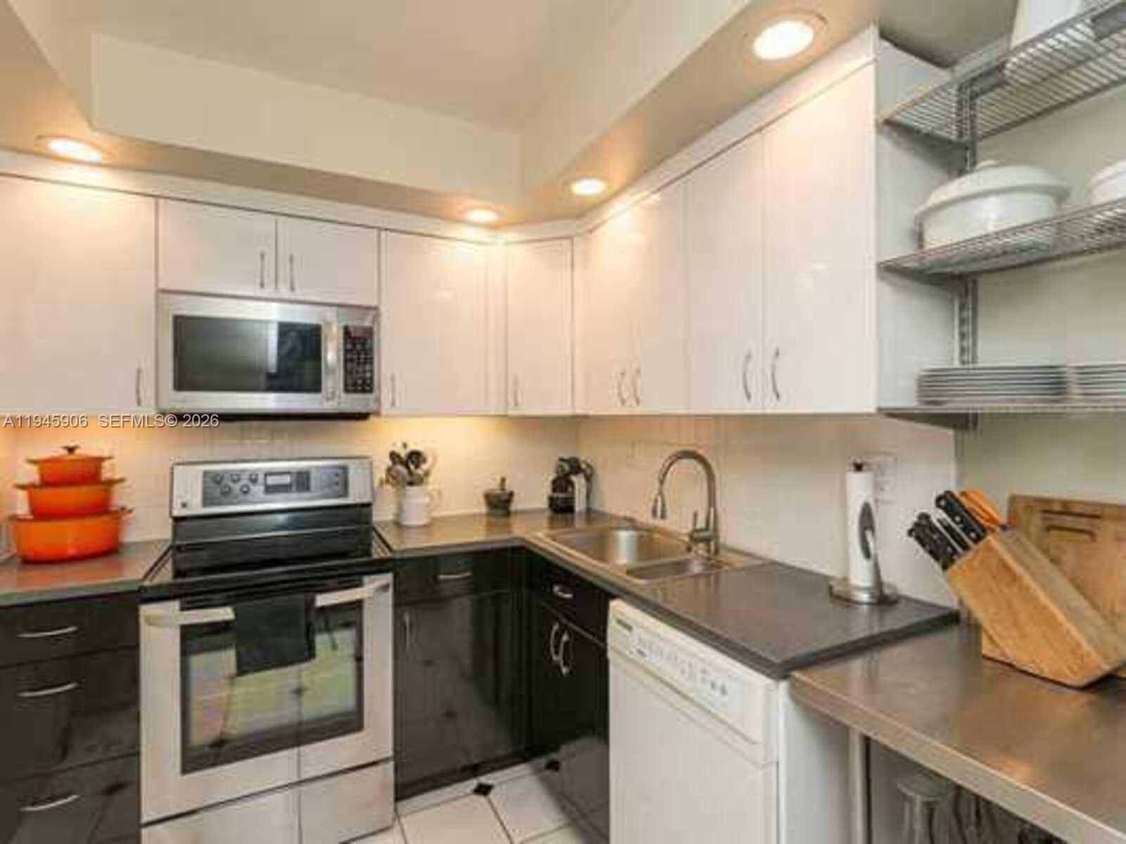 GABLES PLAZA CONDO - Residential