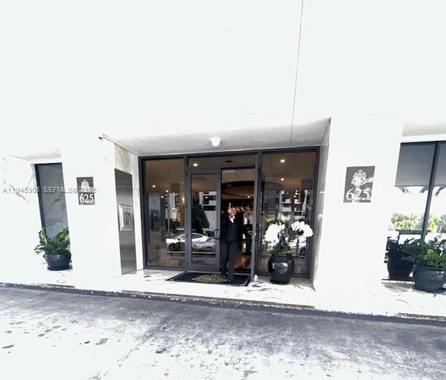 GABLES PLAZA CONDO - Residential